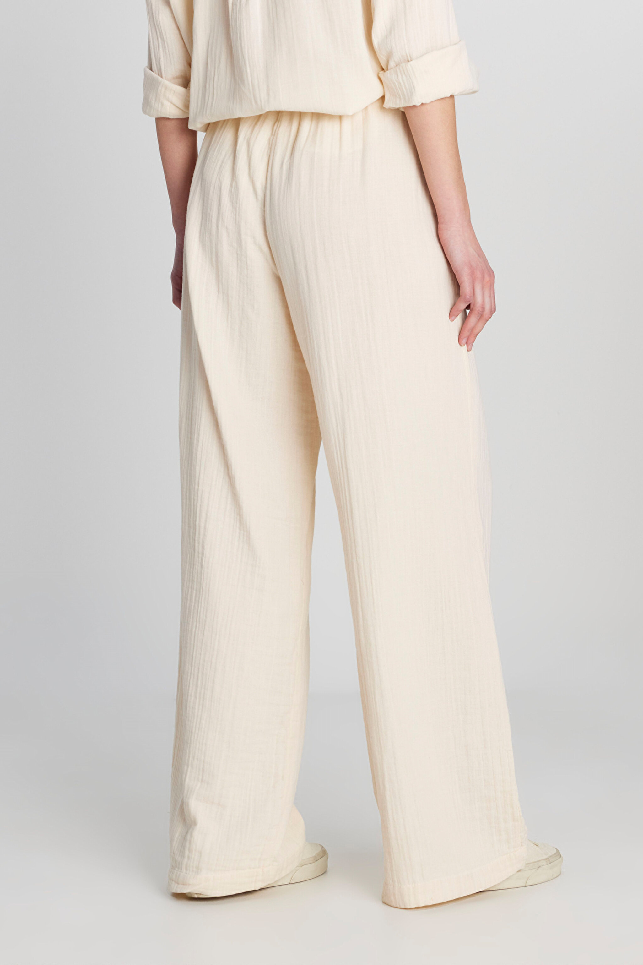 %100 Pamuk Regular Fit Normal Kesim Geniş Paça Ekru Müslin Desenli Pantolon - Ecru-W2510733104 (görsel 4)
