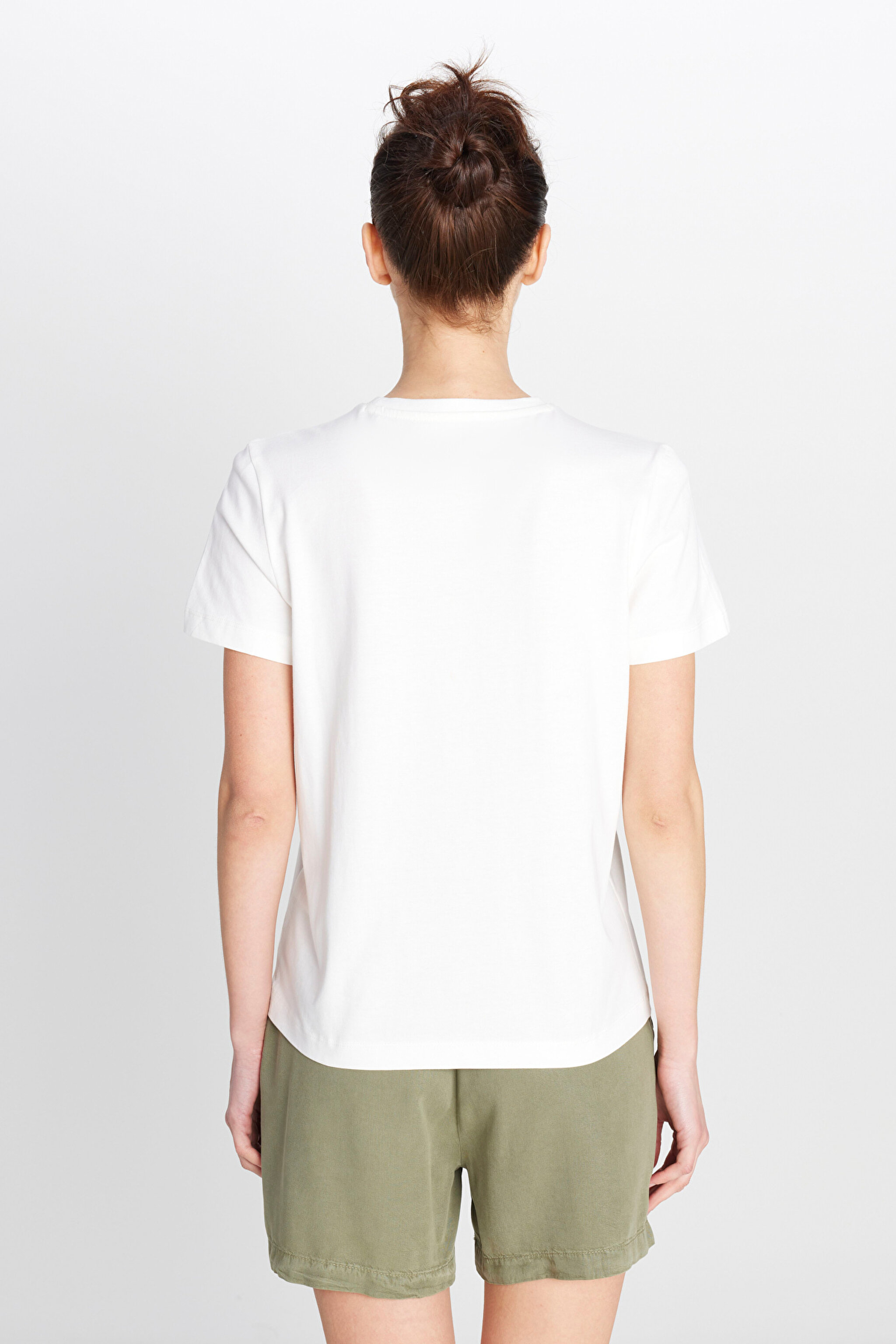 Regular Fit Normal Kesim Bisiklet Yaka %100 Pamuk Kırık Beyaz Tişört - Off White-W2510756102 (görsel 5)