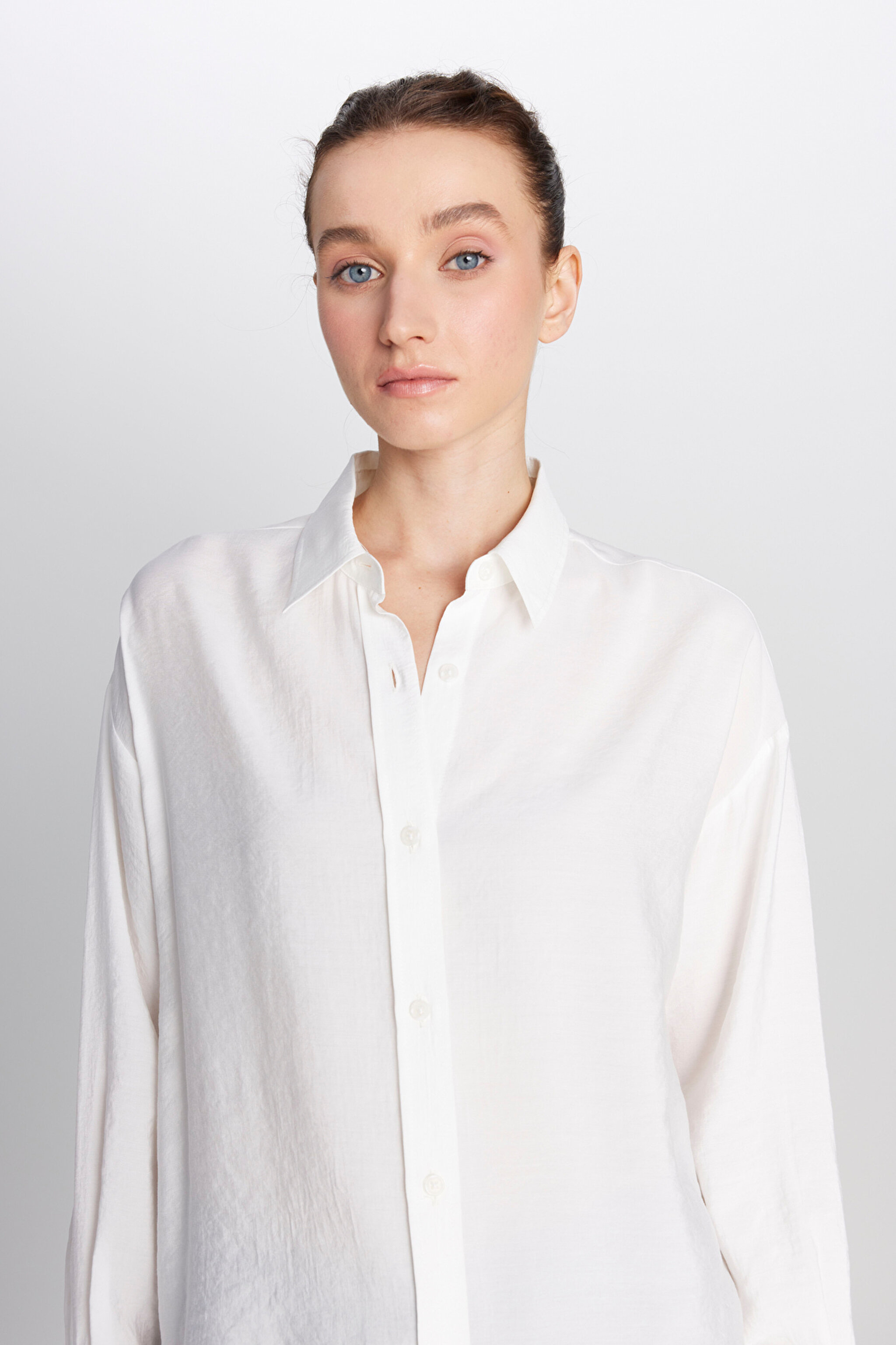 Loose Fit Rahat Kesim Beyaz Gömlek - White-W2510769100 (görsel 4)