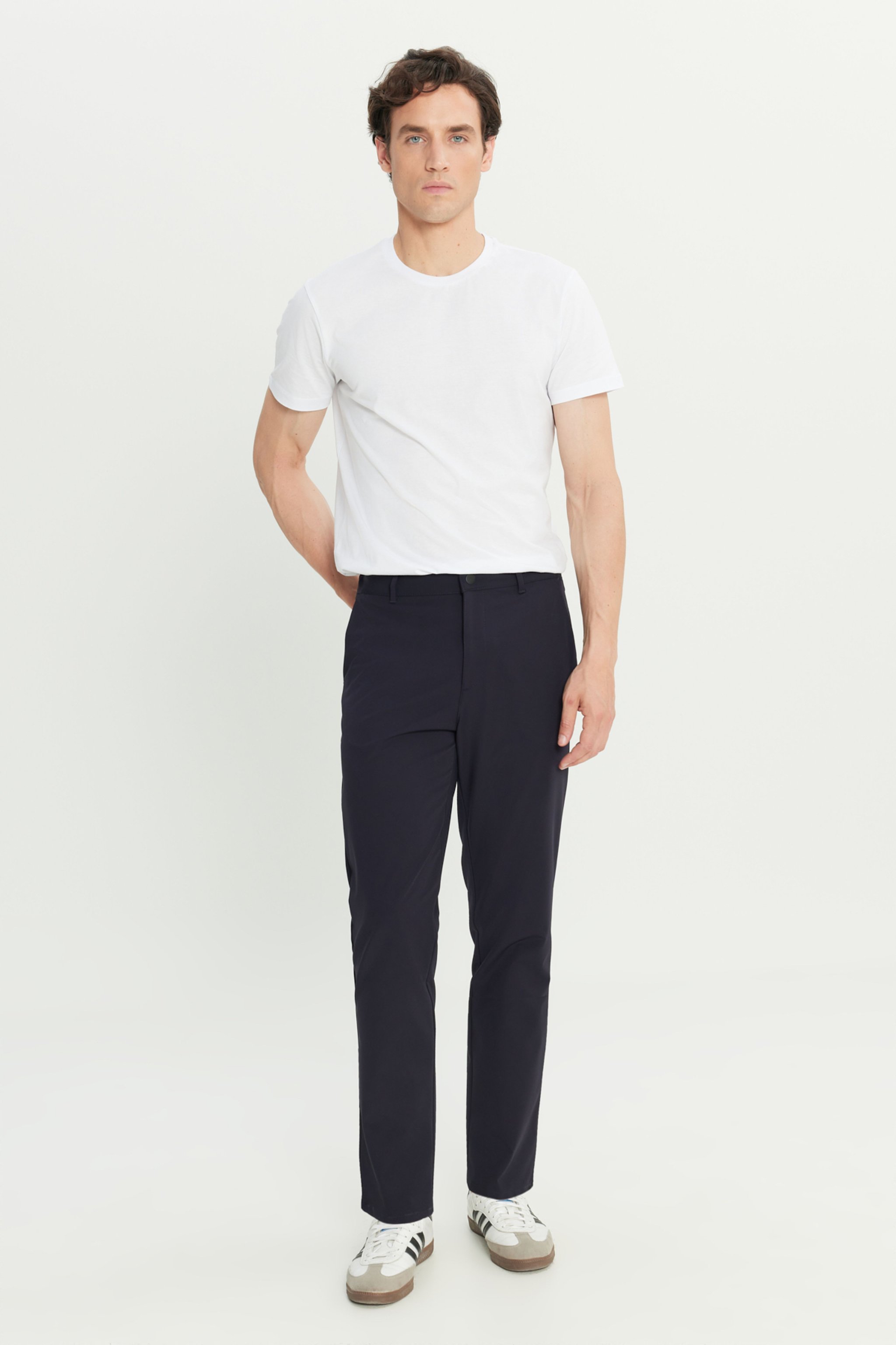Regular Fit Normal Kesim Lastik Bel Detaylı Lacivert Chino Pantolon - DarKNavy-W2510796411 (görsel 2)