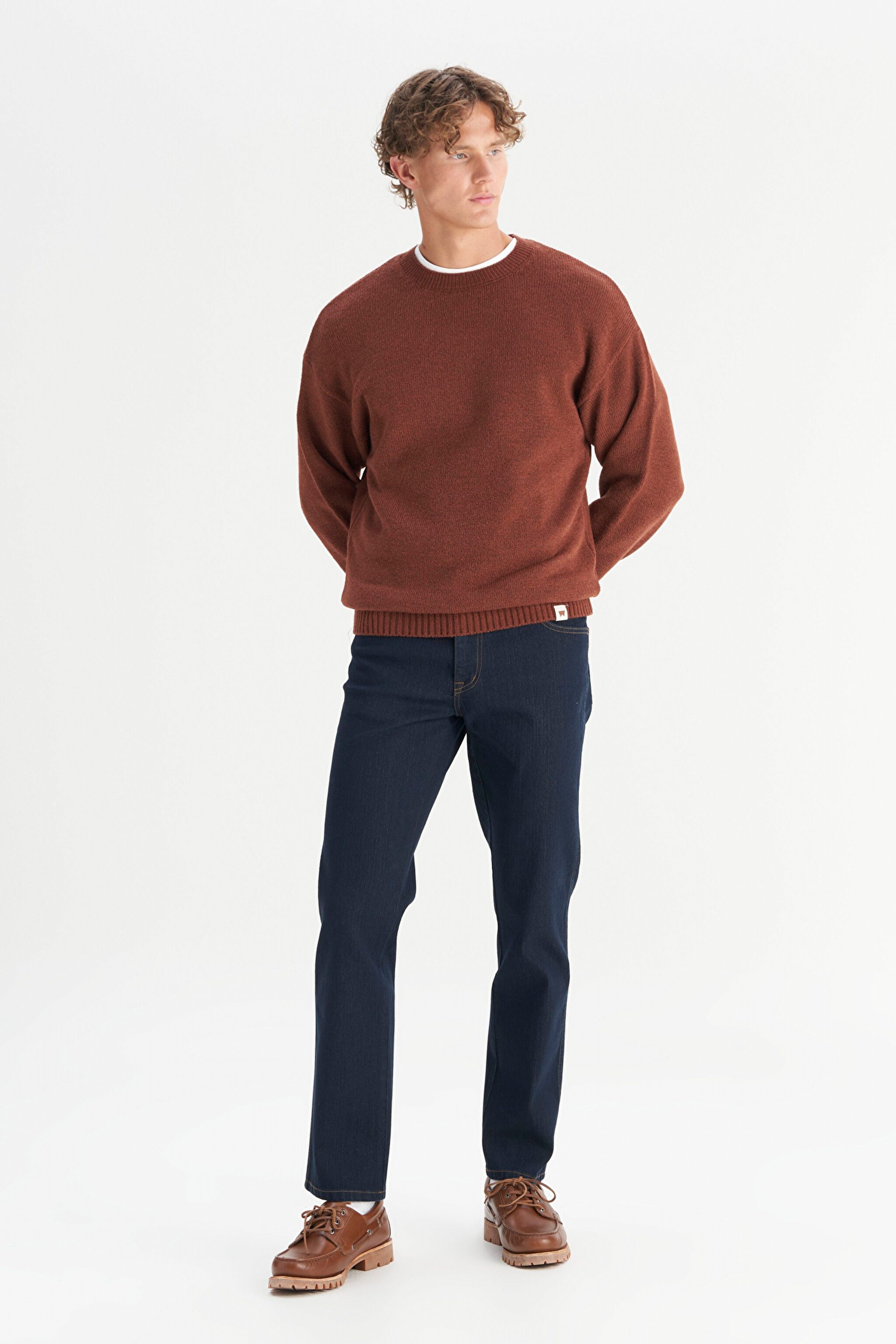 Relaxed Fit Geniş Kesim Bisiklet Yaka Kahverengi Triko Kazak - Brown-W2520156220 (görsel 2)