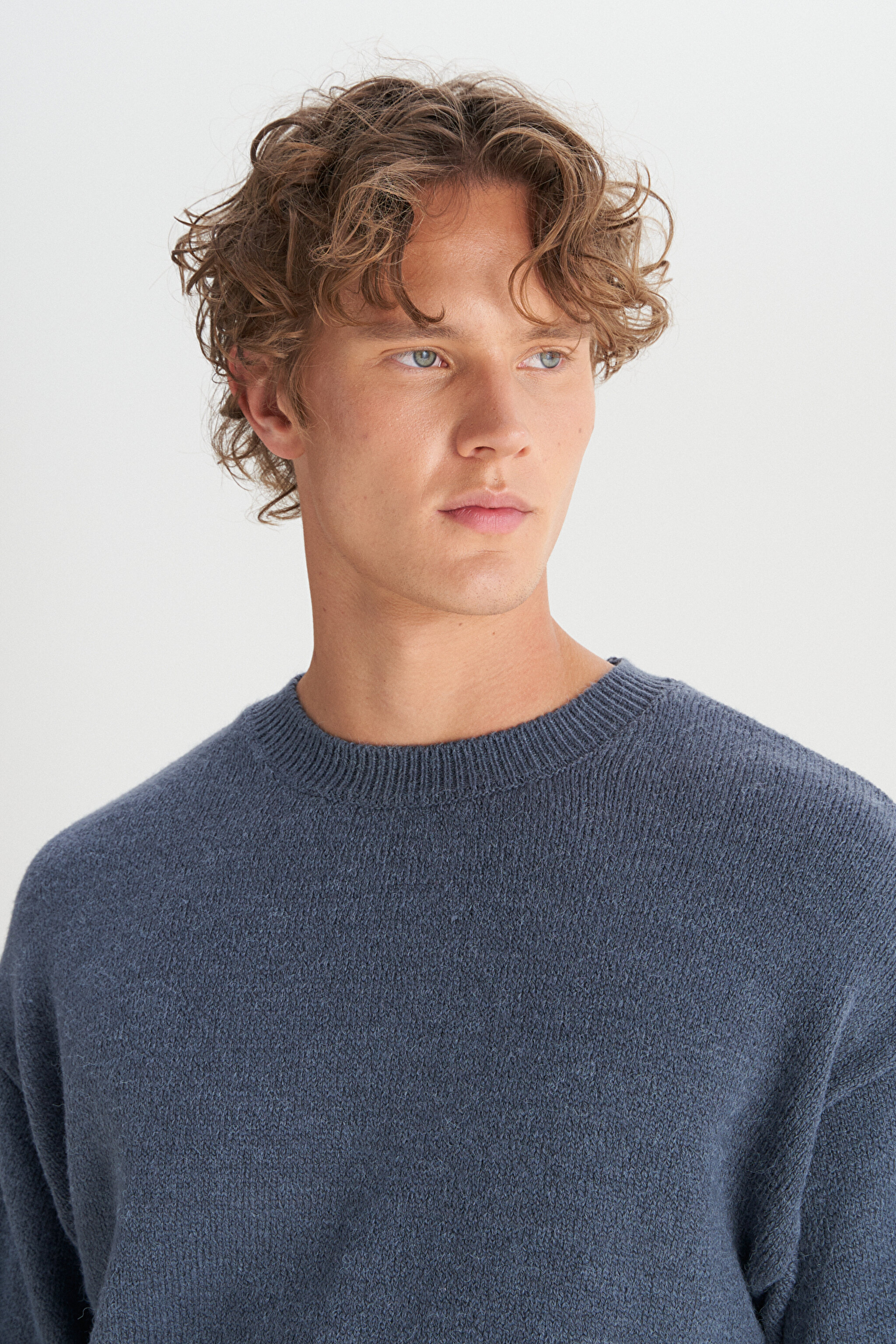 Relaxed Fit Geniş Kesim Bisiklet Yaka Lacivert Triko Kazak - Navy-W2520156410 (görsel 4)