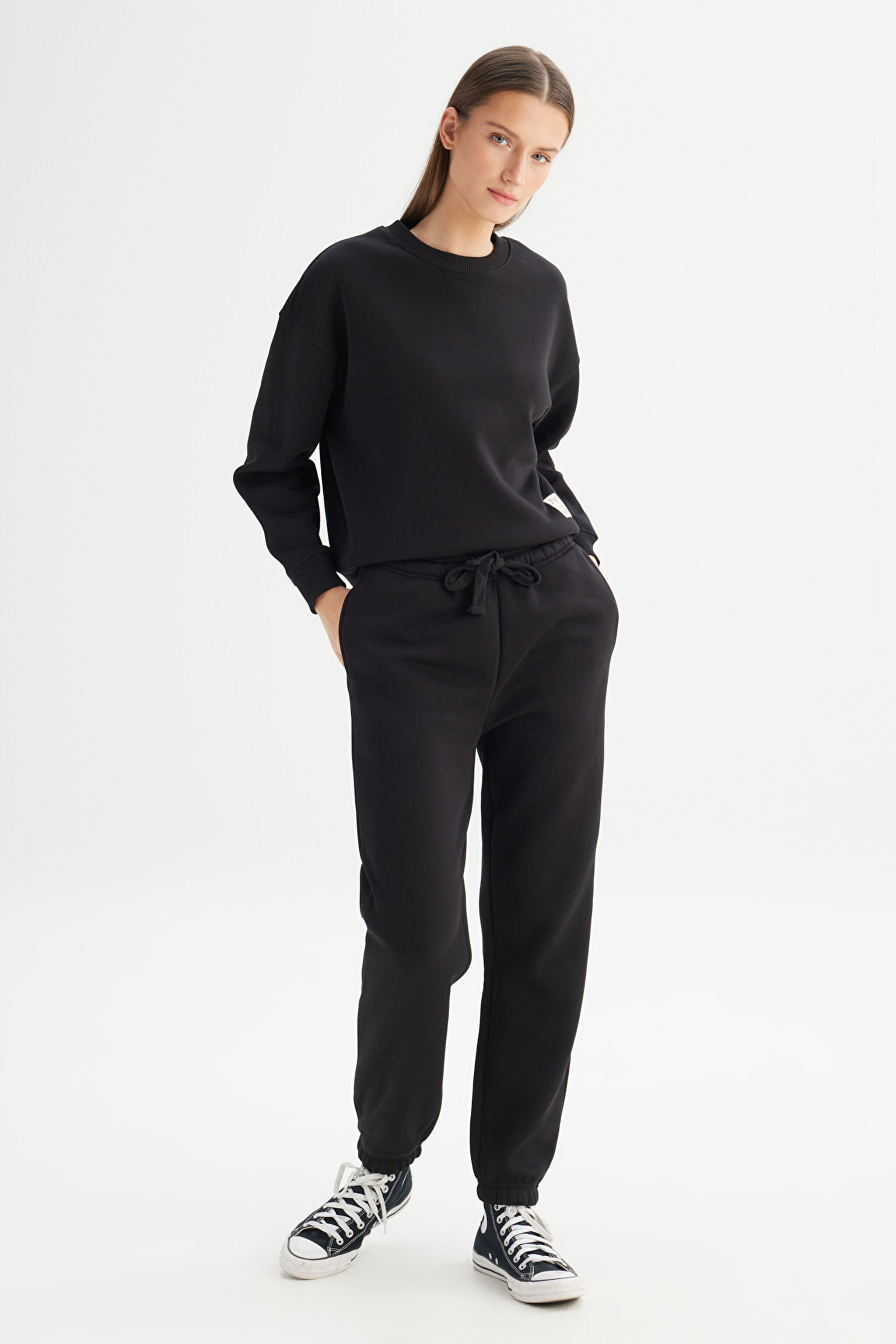Pamuklu Regular Fit Normal Kesim Cepli Jogger Sweatpant - Black-W2520196001 (görsel 3)