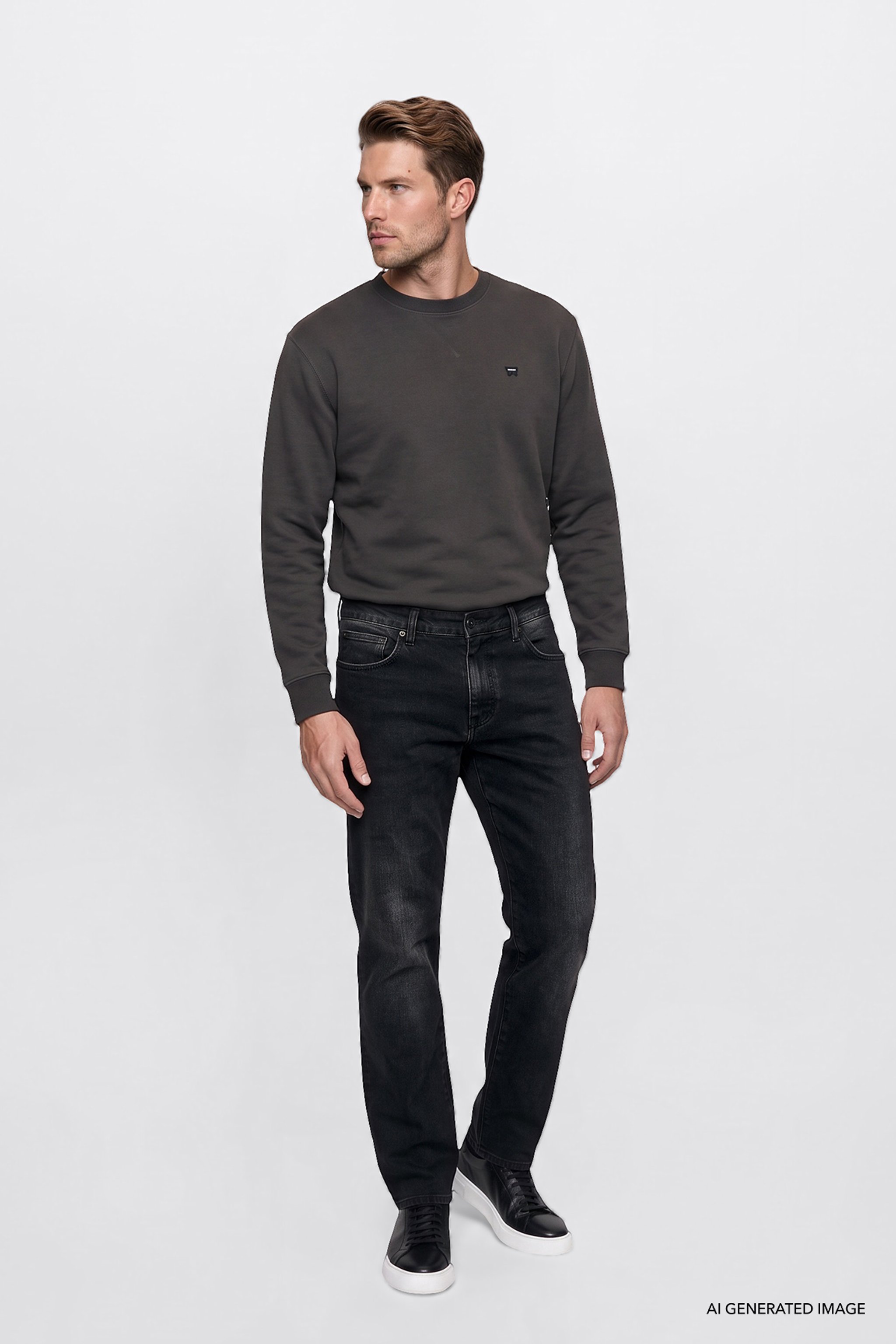 Pamuklu Regular Fit Normal Kesim Bisiklet Yaka Logo Detaylı Sweatshirt - FadedBlack-W252025533W (görsel 3)