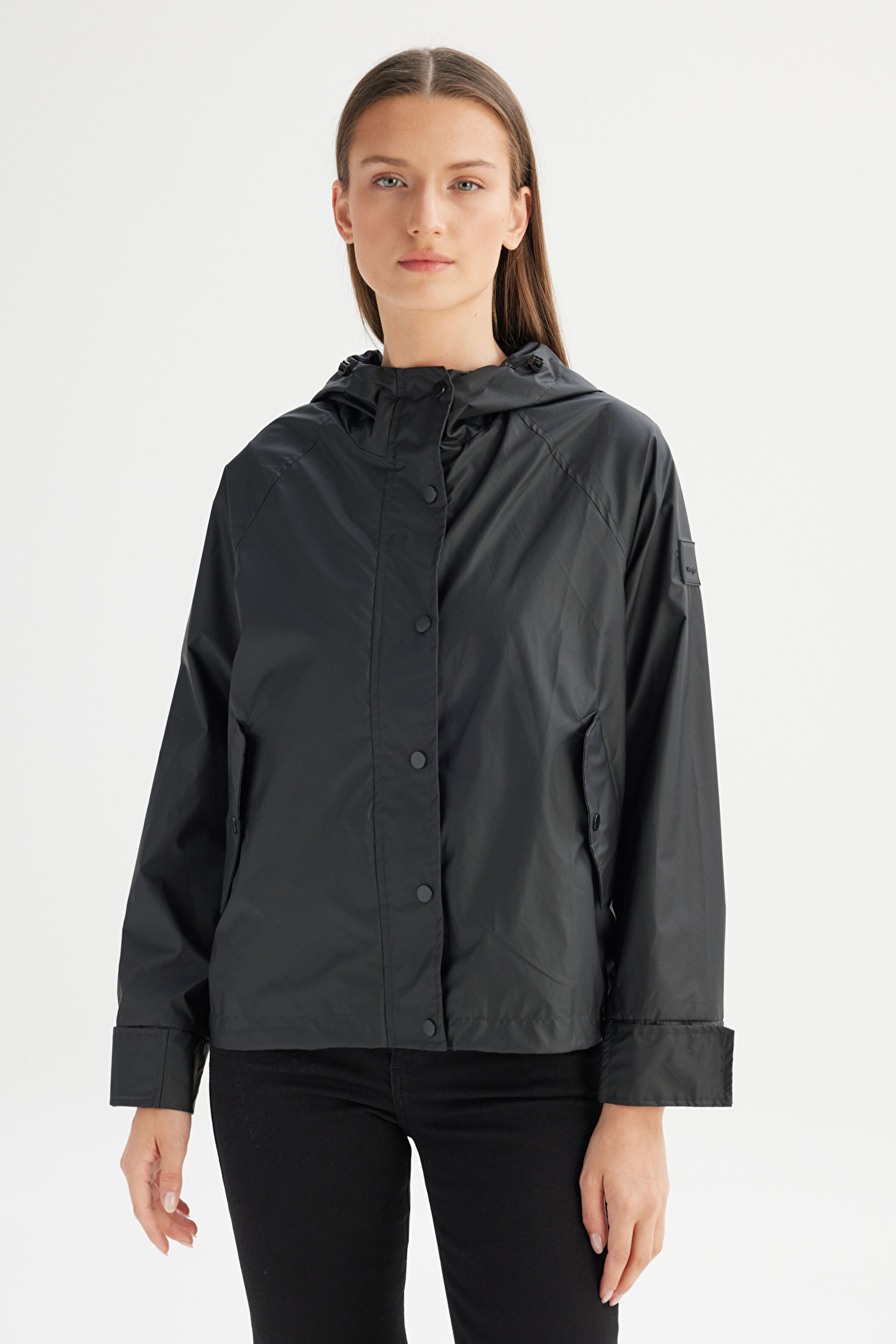 Regular Fit Normal Kesim Kapüşonlu Siyah İnce Mont - Black-W2520405001