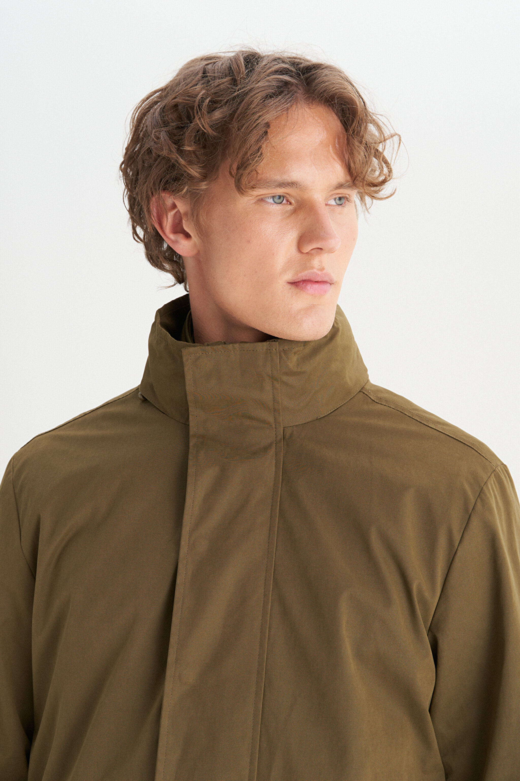 Pamuklu Regular Fit Normal Kesim Kapüşonlu Çift Kullanımlı Cepli Parka - KHAKI-W2520422801 (görsel 4)