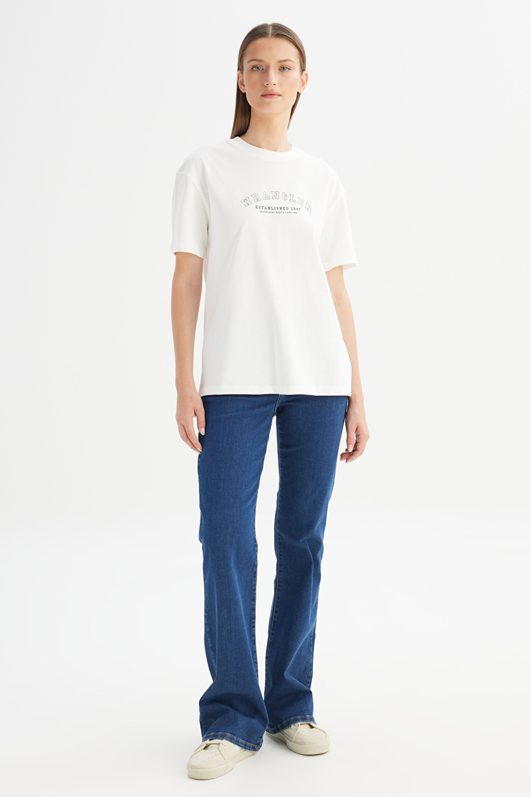 %100 Pamuk Relaxed Fit Rahat Kesim Bisiklet Yaka Logo Detaylı Tişört - Off White-W2520452102 (görsel 2)