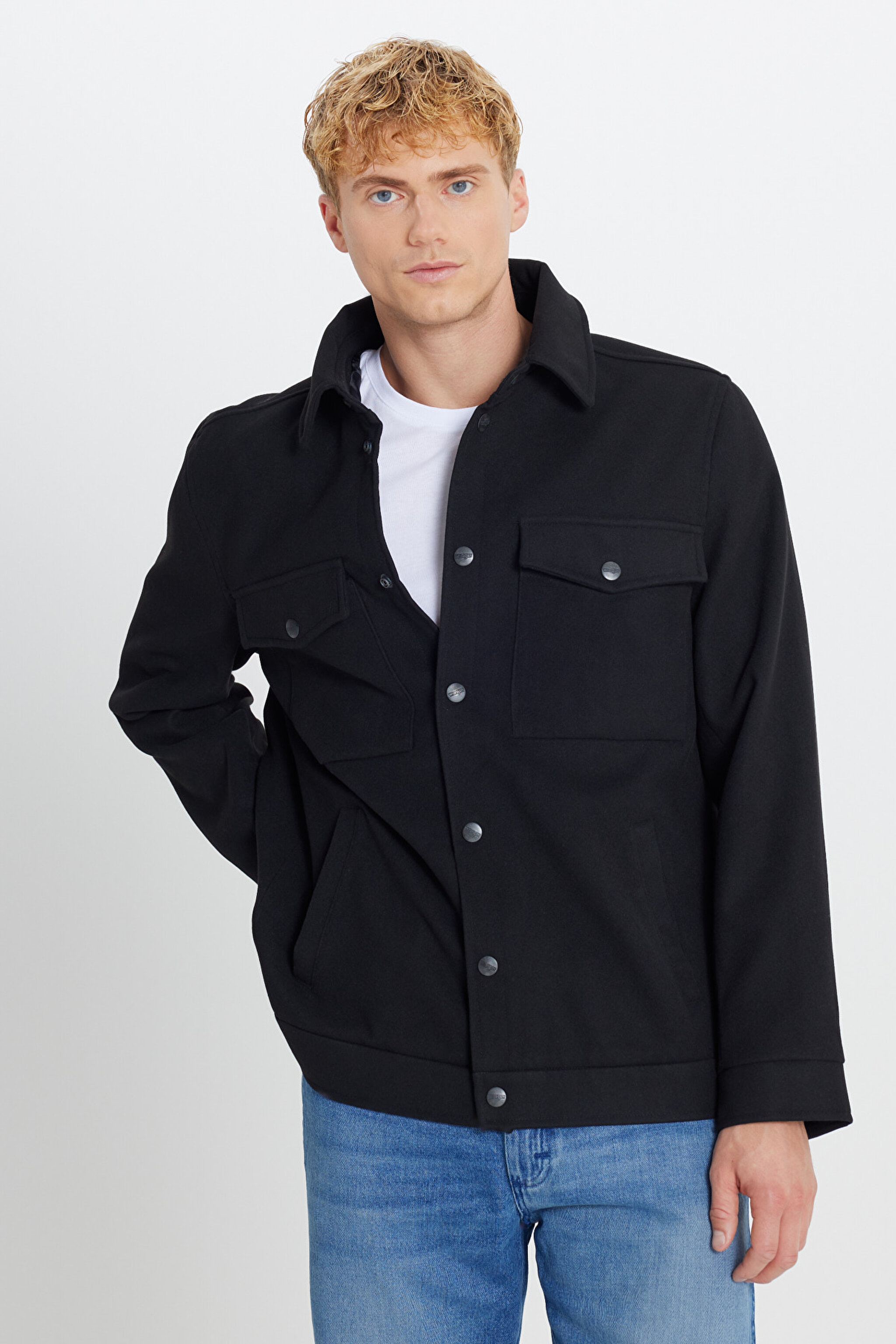 Regular Fit Normal Kesim Gömlek Yaka Cepli Mevsimlik Mont