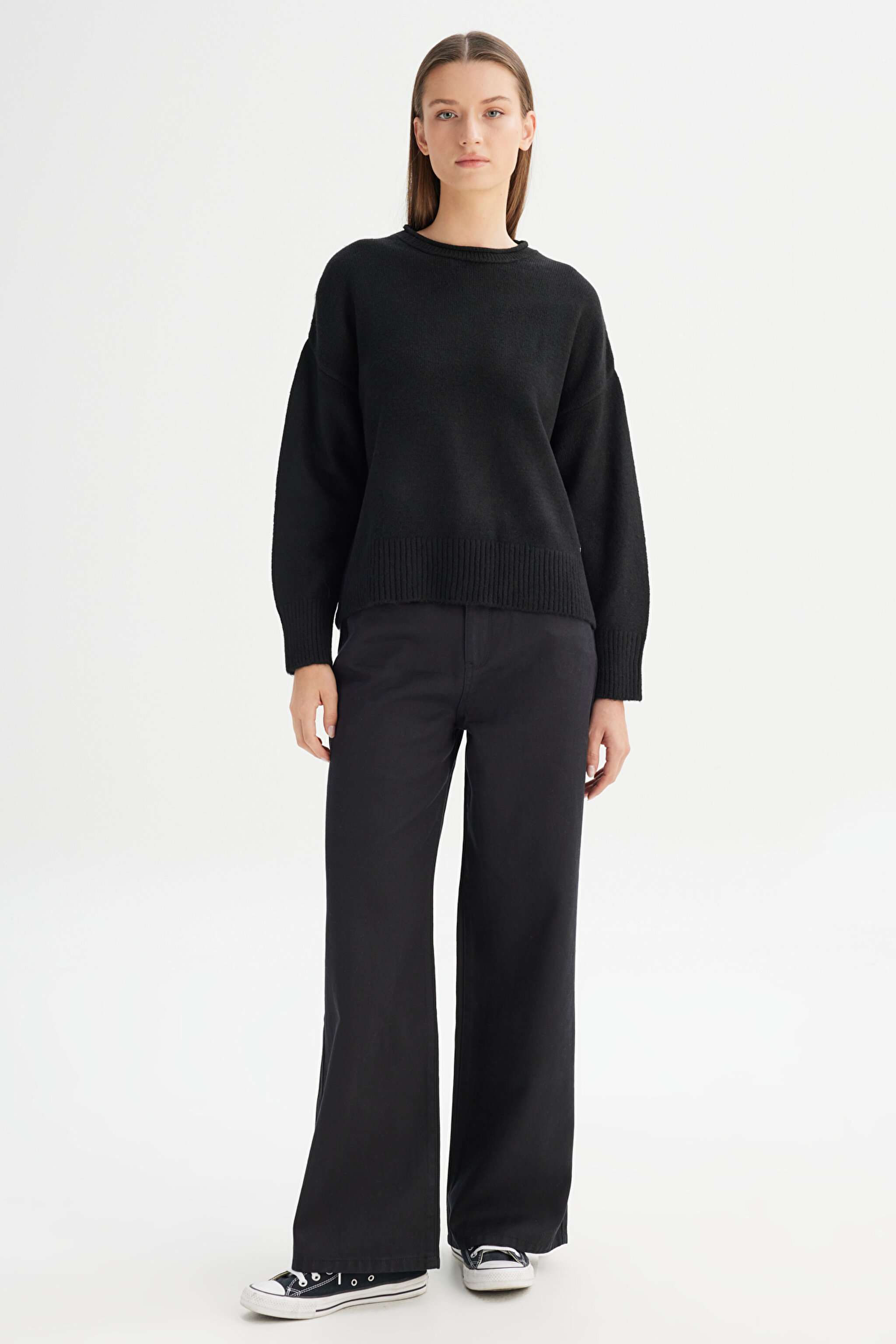 Relaxed Fit Rahat Kesim Bisiklet Yaka Triko Kazak - Black-W2520566001 (görsel 2)