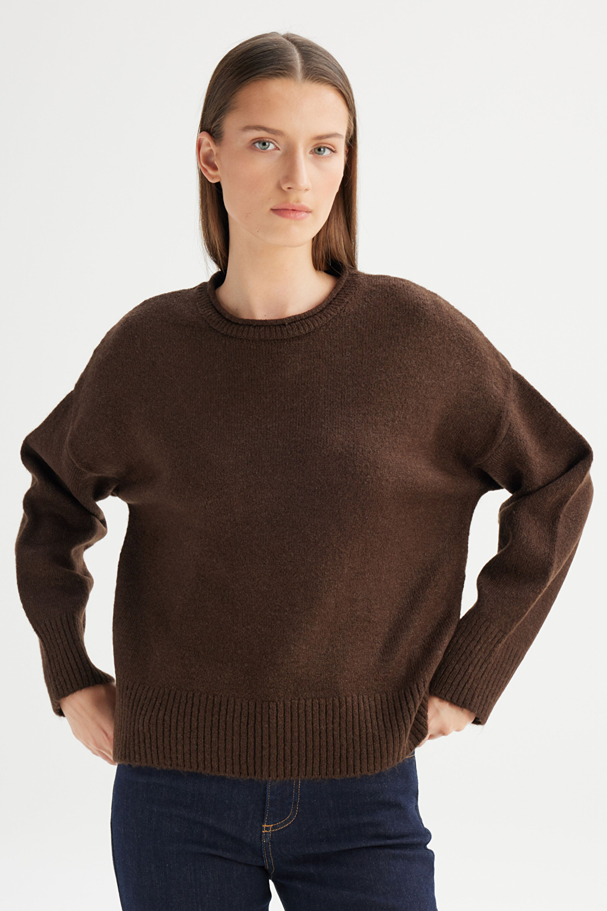 Relaxed Fit Geniş Kesim Bisiklet Yaka Kahverengi Triko Kazak