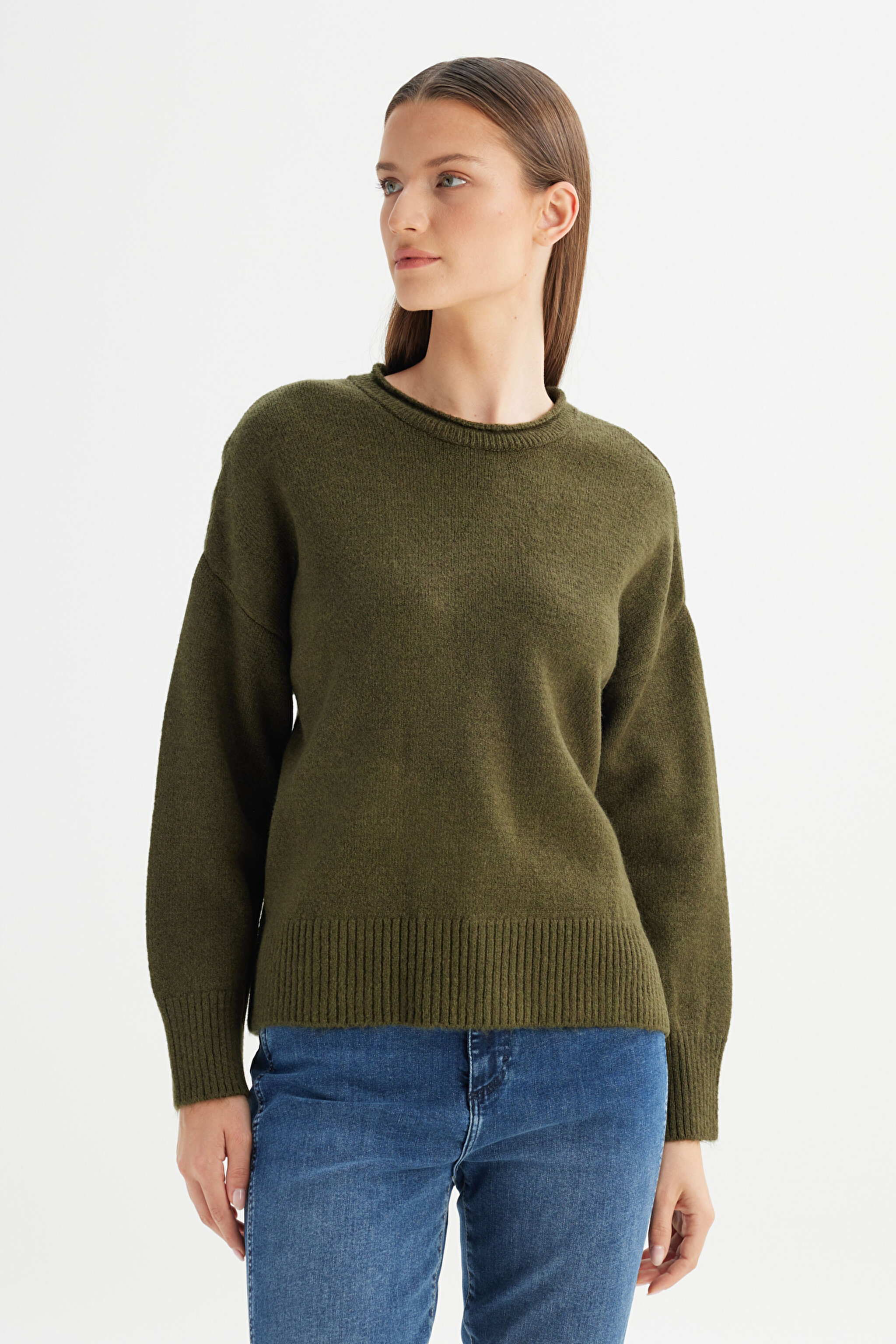 Relaxed Fit Geniş Kesim Bisiklet Yaka Haki Triko Kazak - Green-W2520566300 (görsel 3)