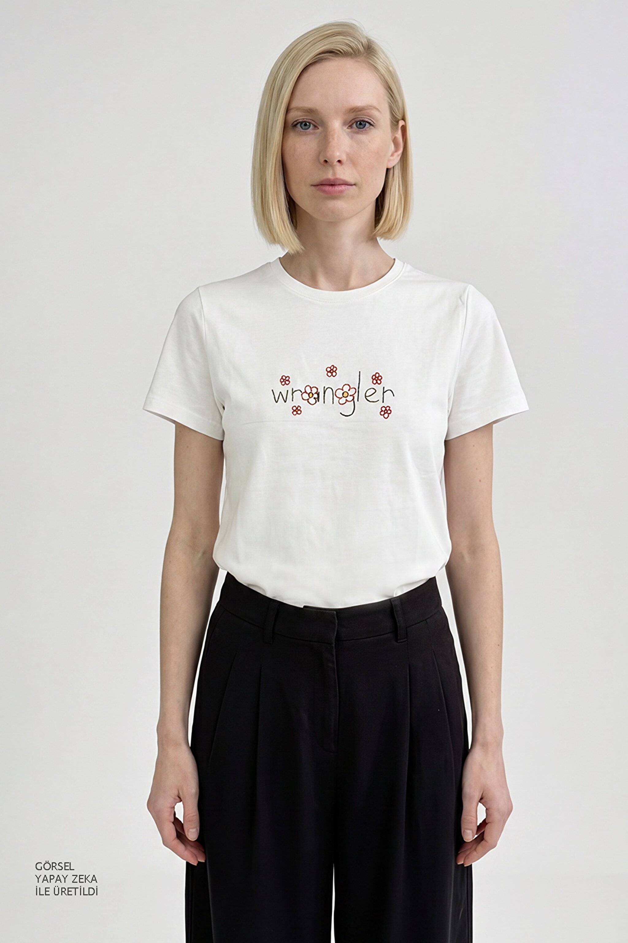 %100 Pamuk Regular Fit Normal Kesim Bisiklet Yaka Logo Detaylı Tişört - Off White-W2610103102