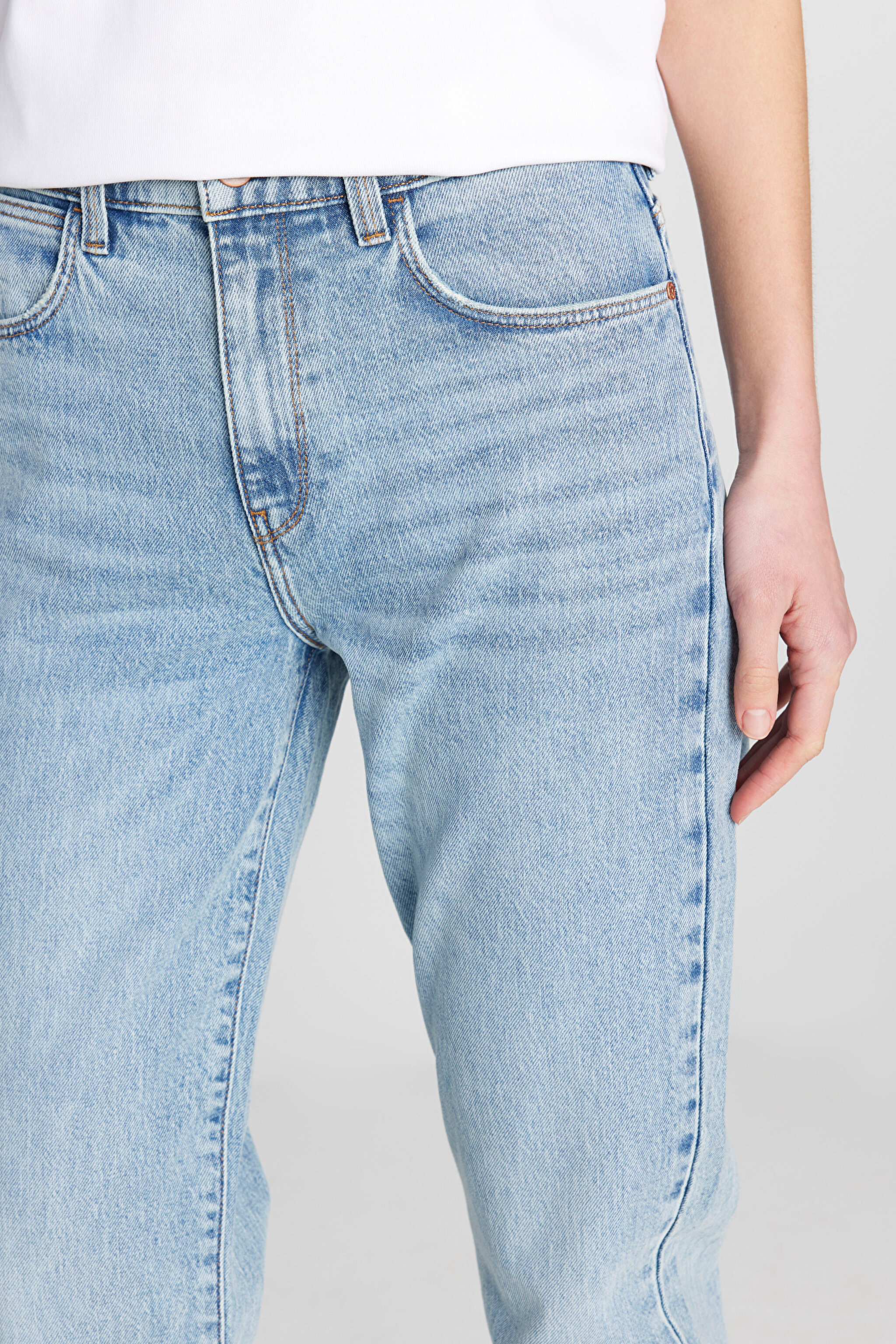 Straight Fit Düz Kesim Normal Bel Mavi Pamuklu Esnek Denim Jean Pantolon - Light Indigo-W26R00007319 (görsel 5)