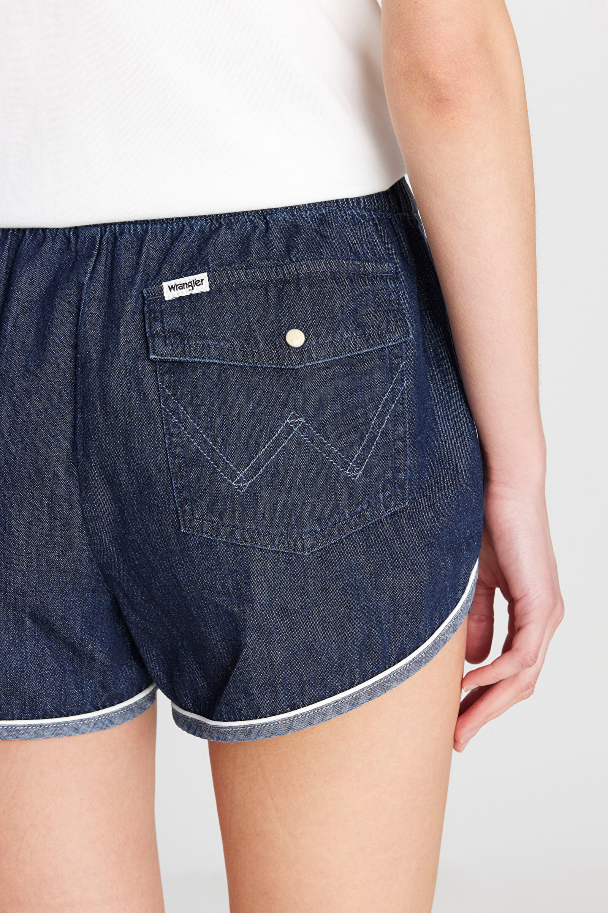 %100 Pamuk Relaxed Fit Geniş Kesim Normal Bel Koyu Mavi Denim Şort - Saddle-W2B96577383 (görsel 5)