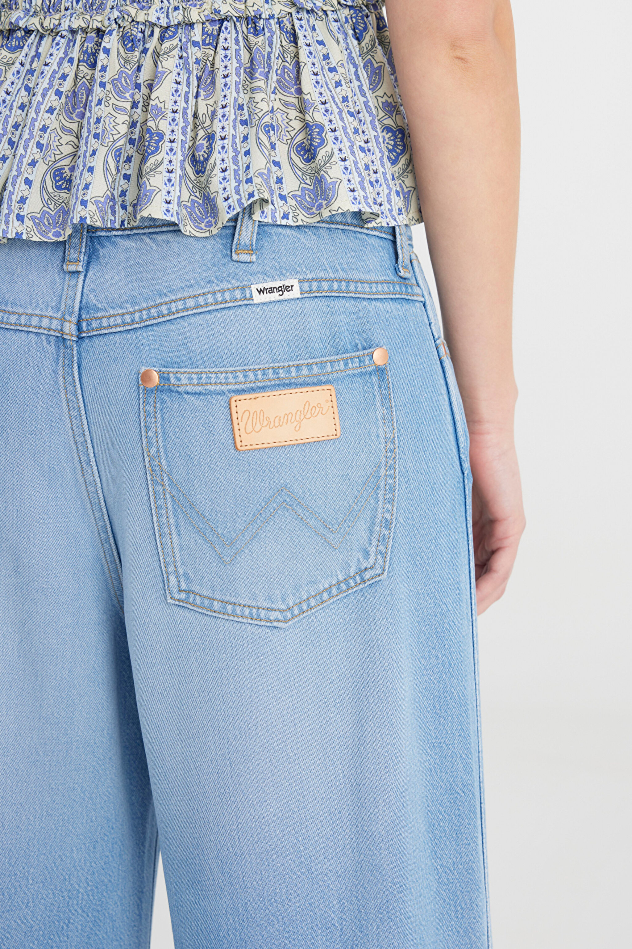 Wide Leg Fit Yüksek Bel Geniş Paça Mavi Jean Kot Pantolon - Promises Kept-W2HD205280F09 (görsel 4)