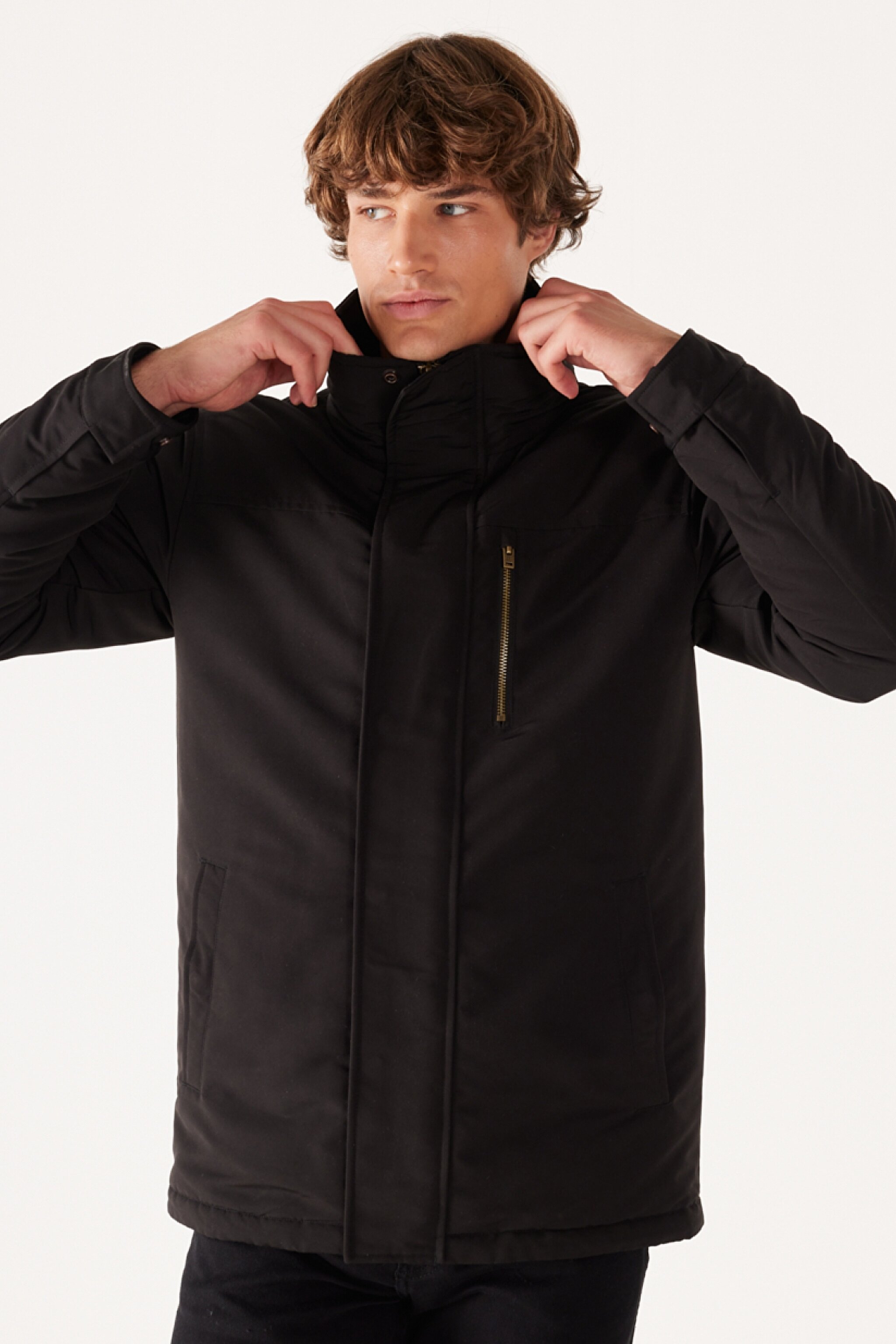 Regular Fit Normal Kesim Kapüşonlu Siyah Parka - Black-W40BWW100