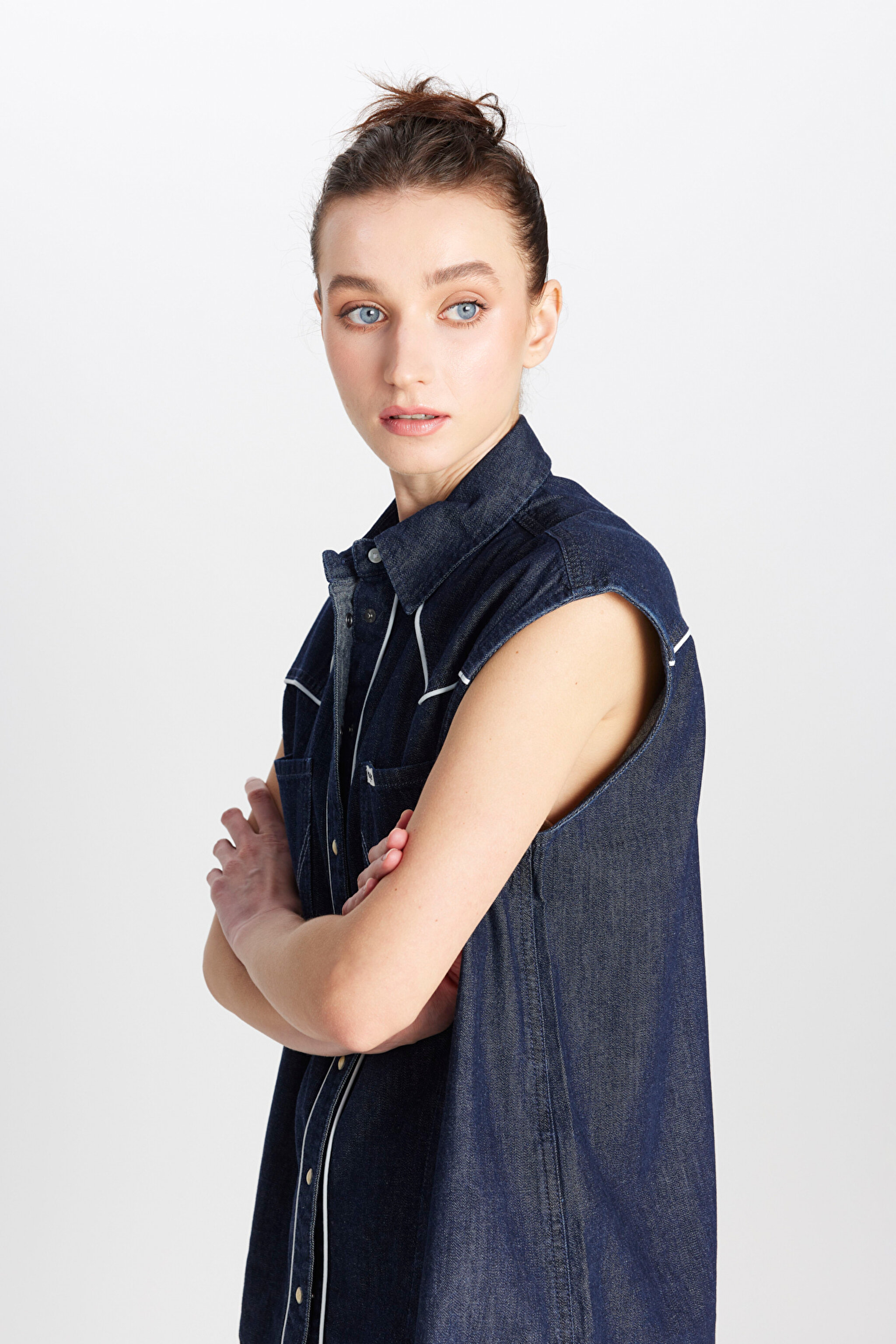 %100 Pamuk Loose Fit Rahat Kesim Cepli Denim Kot Gömlek - Saddle-W50E6577383 (görsel 4)