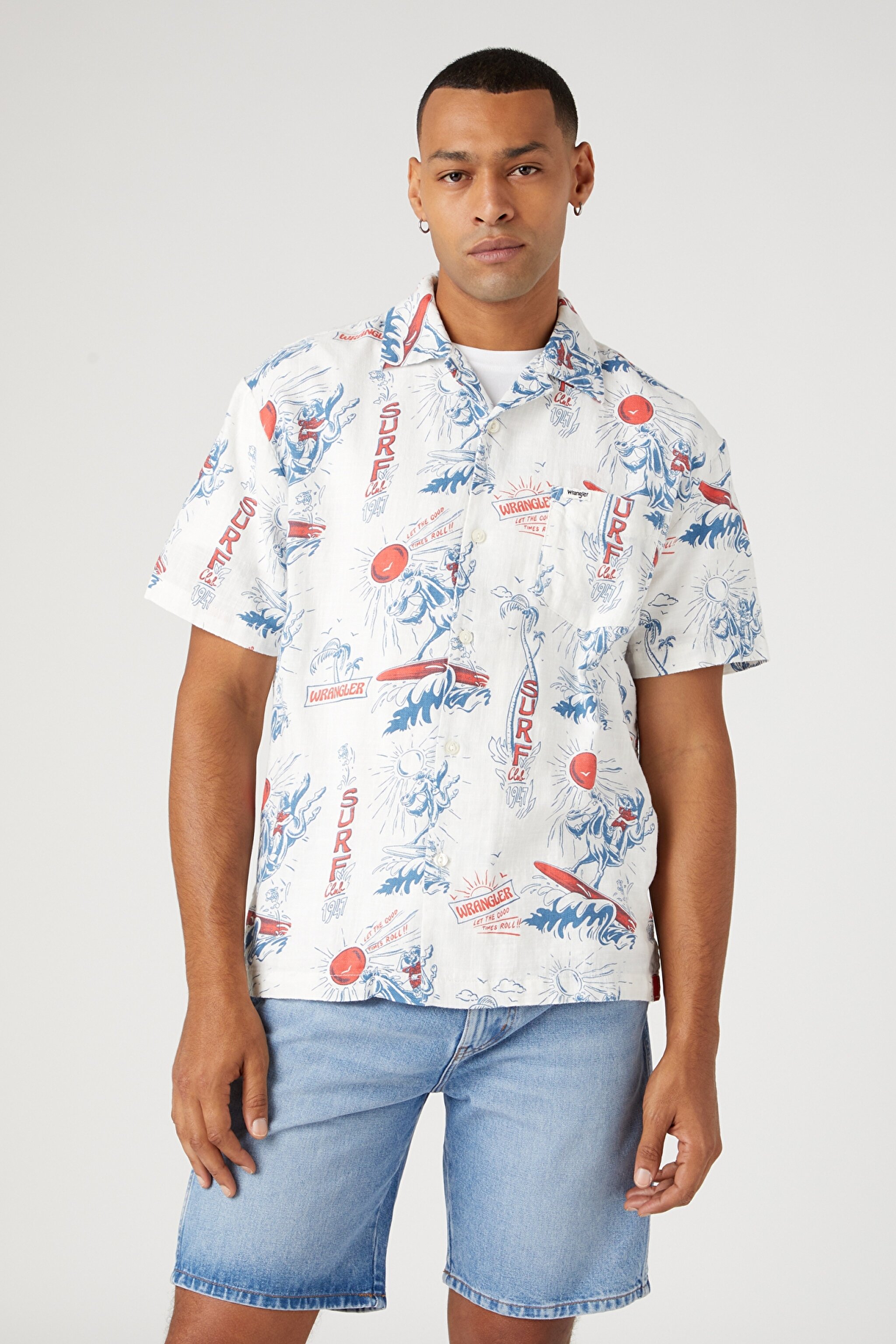 Regular Fit Normal Kesim %100 Pamuk Desenli Kısa Kollu Gömlek