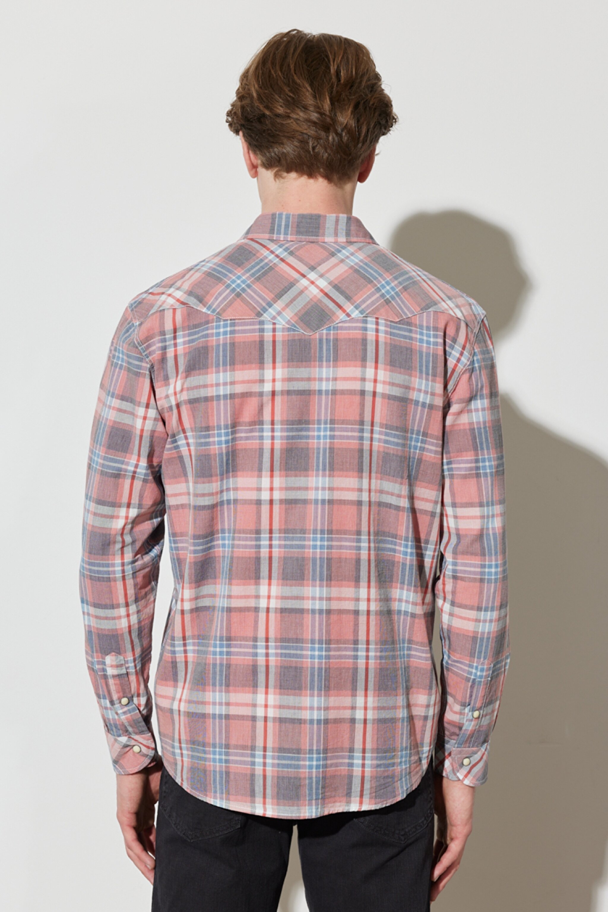 Regular Fit Normal Kesim %100 Pamuk Kareli Uzun Kollu Gömlek - Faded Rose-W5H94MXAP (görsel 8)