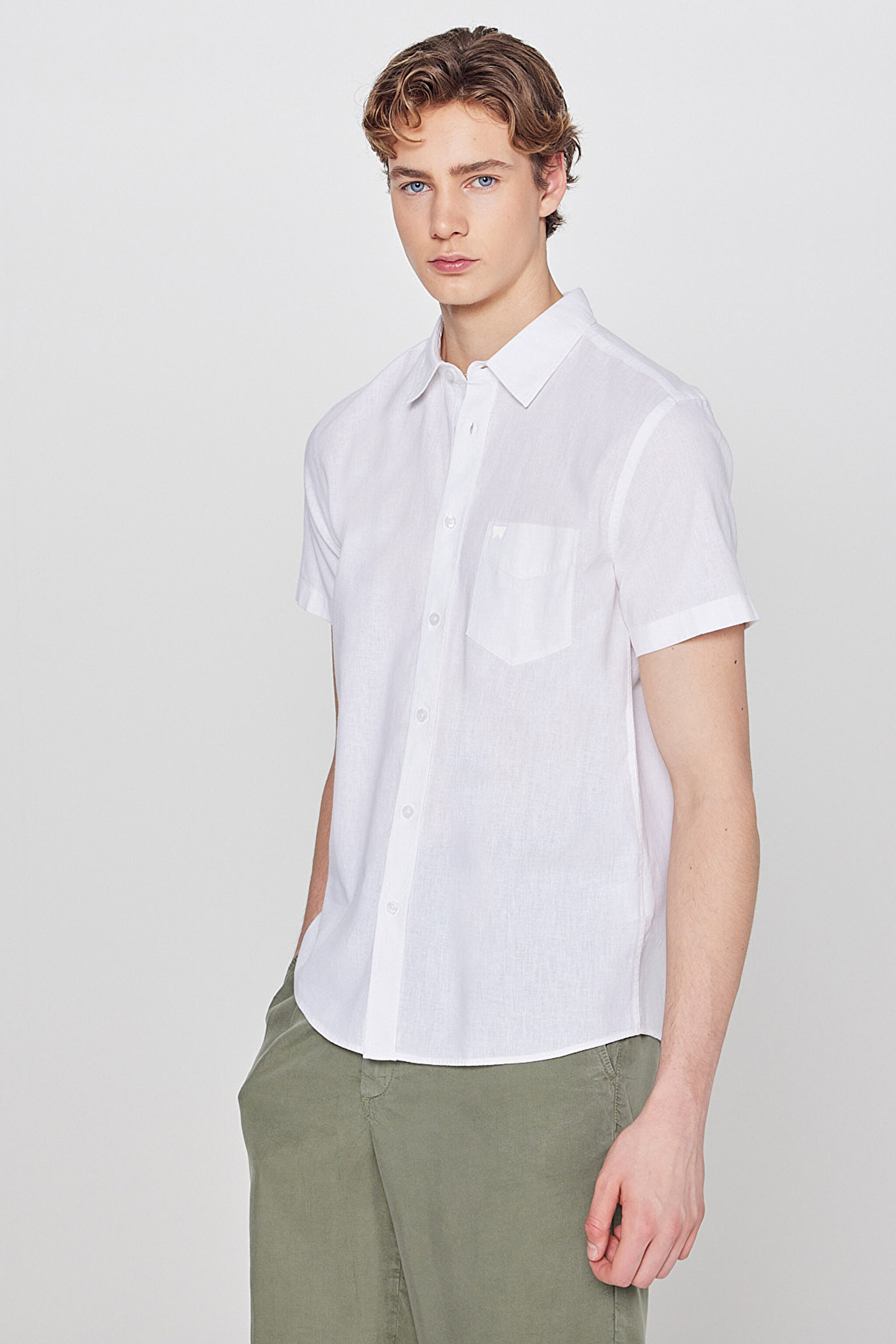 Regular Fit Normal Kesim Kısa Kollu Düğmeli Yaka Keten Gömlek - White-W5J7LO989 (görsel 2)