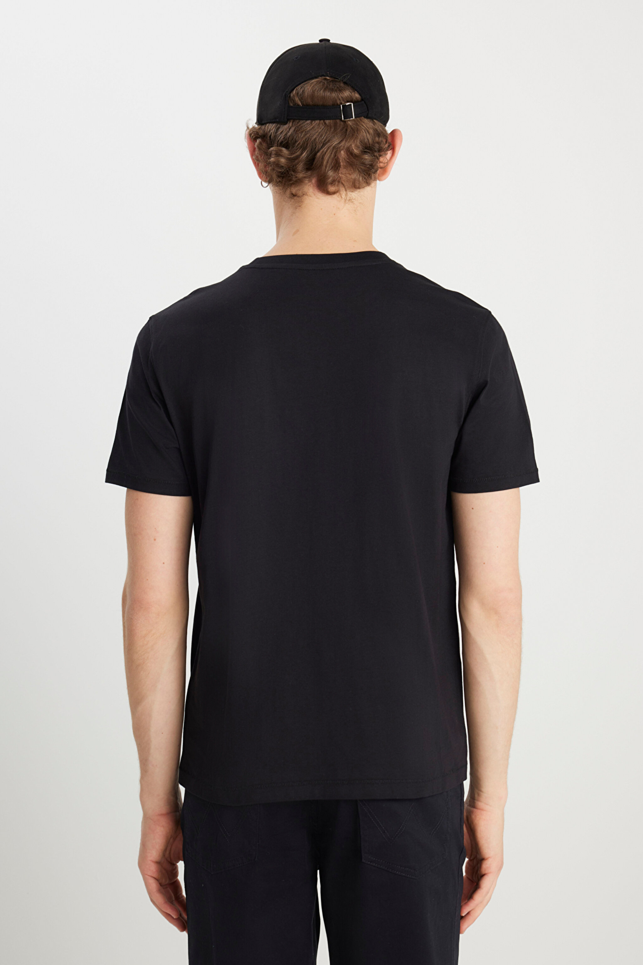 Regular Fit Normal Kesim Bisiklet Yaka %100 Pamuk Siyah Tişört - Black-W753EE001 (görsel 5)