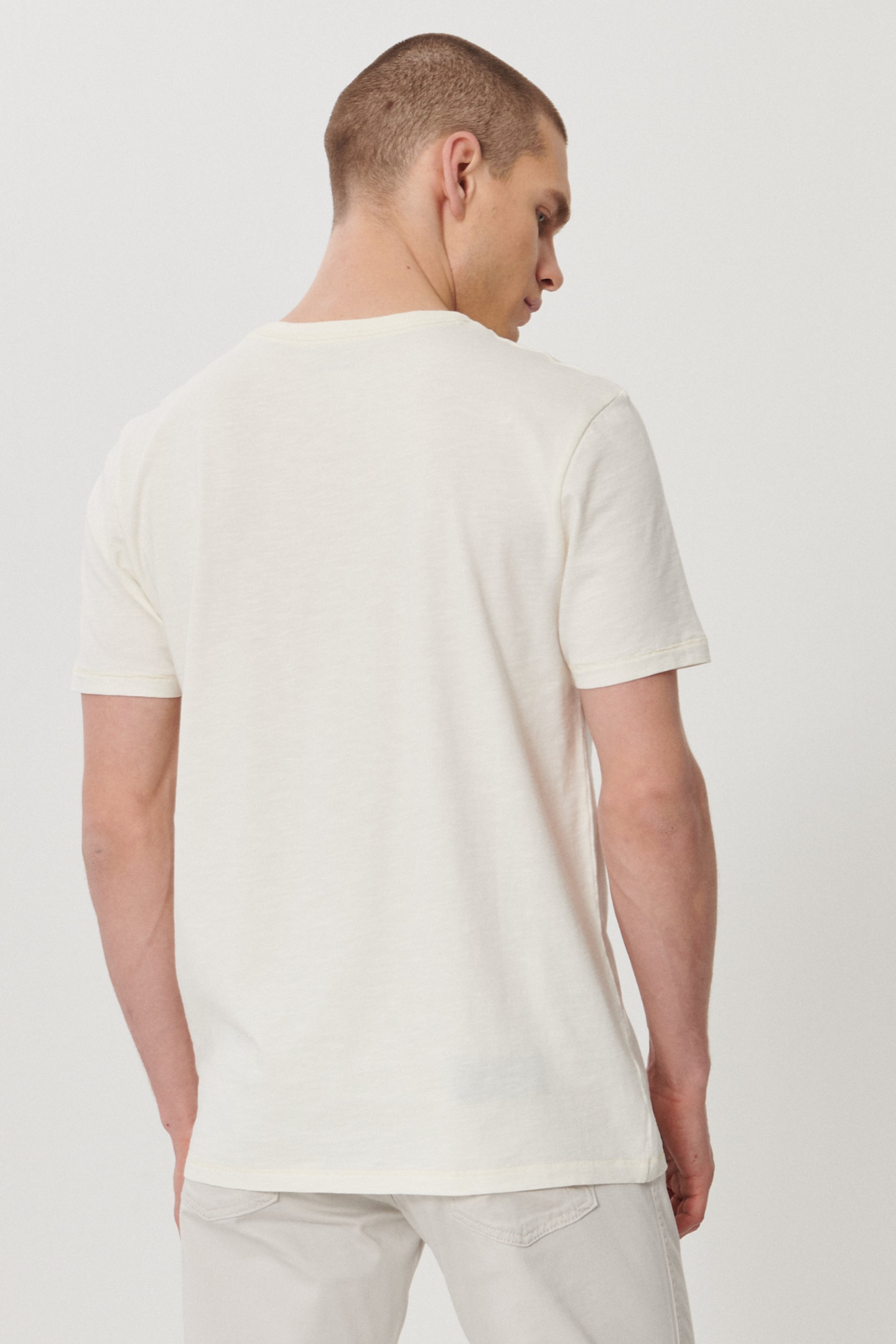 Regular Fit Normal Kesim Sıfır Yaka %100 Pamuk Logolu Tişört - Off White-W7AXGYXME (görsel 5)