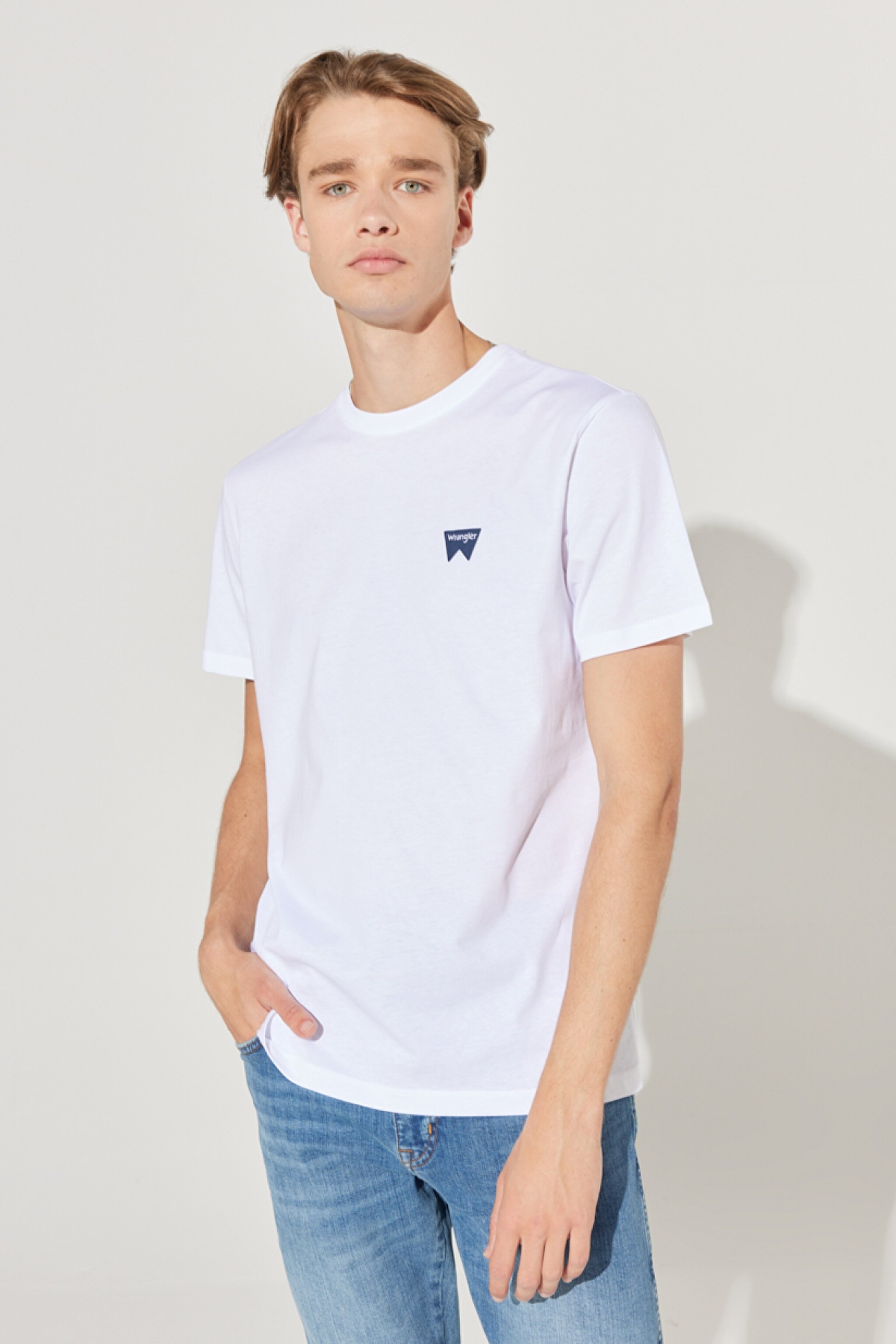 Regular Fit Normal Kesim Sıfır Yaka %100 Pamuk Logolu Tişört - White-W7C07D312 (görsel 2)