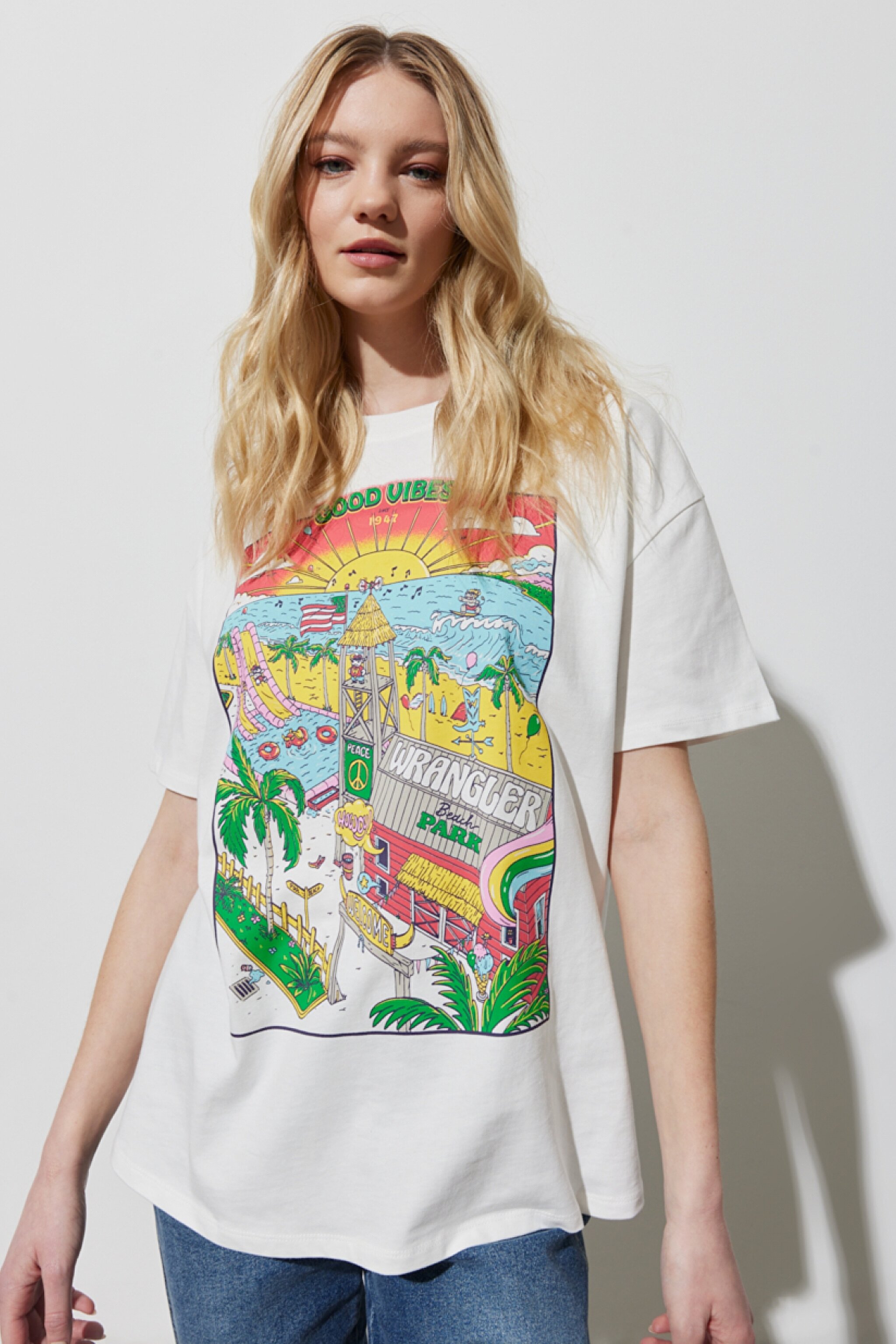Oversize Fit Rahat Kesim %100 Pamuk Bisiklet Yaka Beyaz Tişört - Worn in White-W7R3EEW04