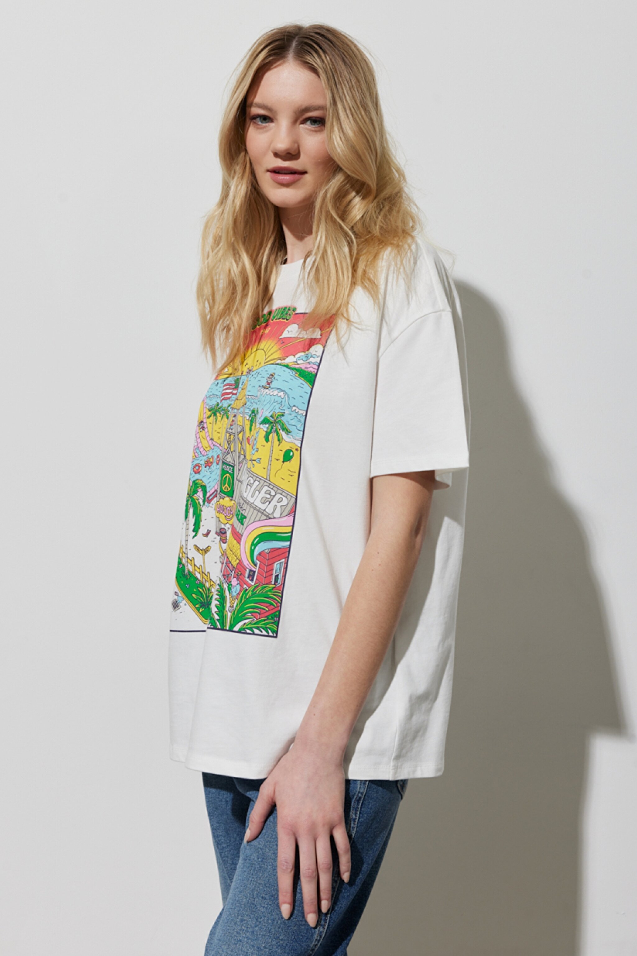 Oversize Fit Rahat Kesim %100 Pamuk Bisiklet Yaka Beyaz Tişört - Worn in White-W7R3EEW04 (görsel 3)