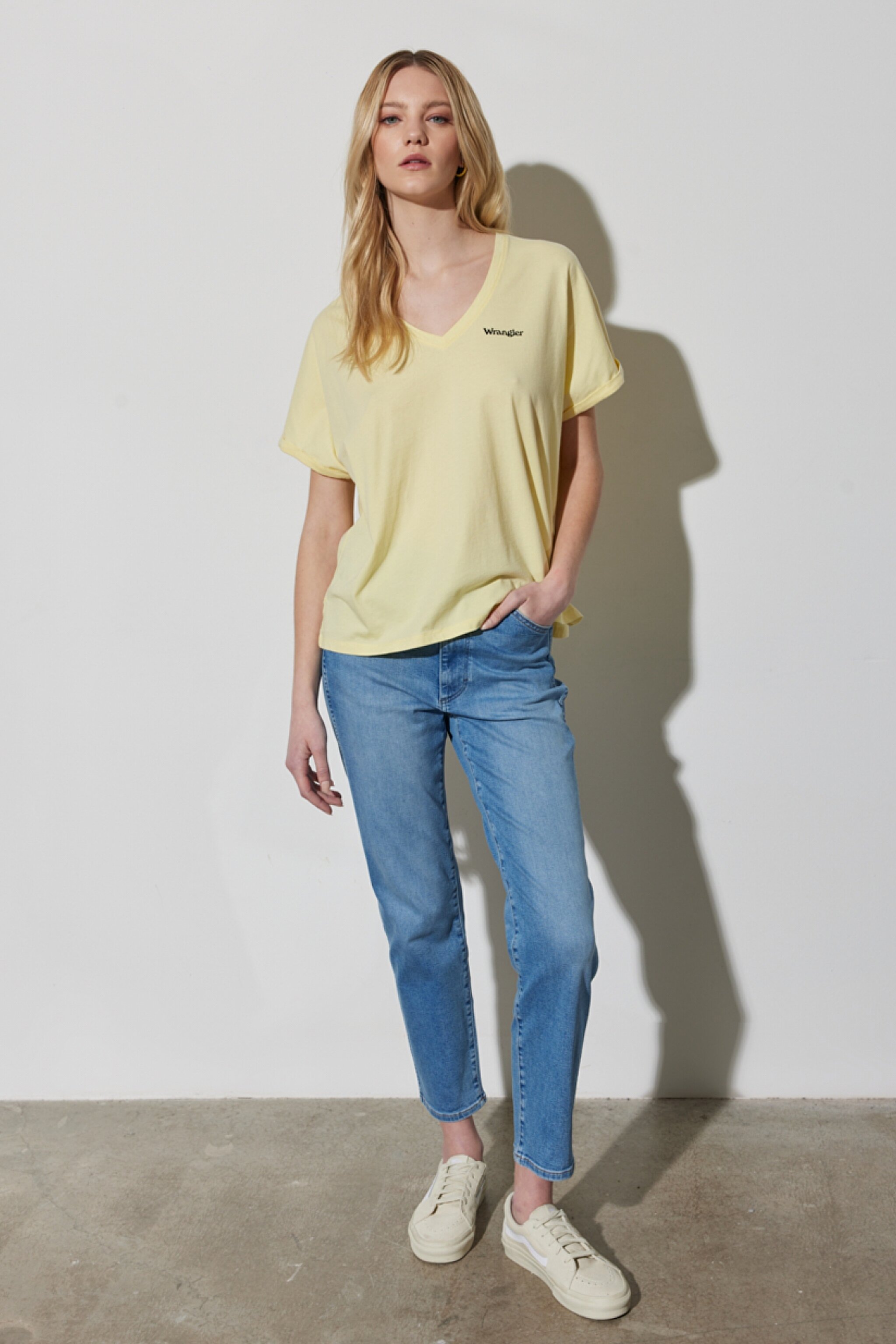 Regular Fit Normal Kesim %100 Pamuk V Yaka Tişört - French Vanilla-W7XKEVX6Z (görsel 4)