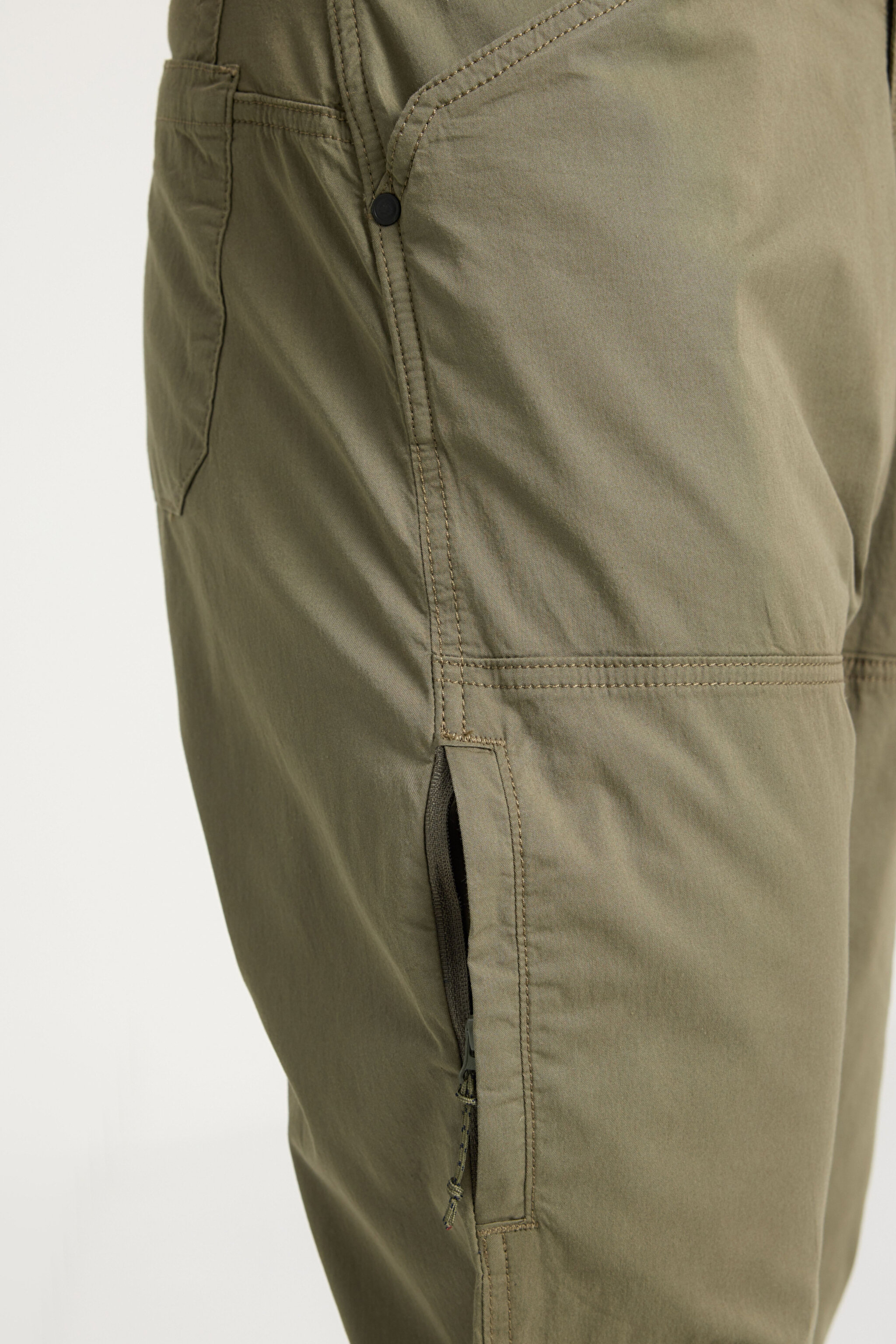 All Terrain Gear By Wrangler Regular Fit Normal Kesim Normal Bel Yeşil Jogger Pantolon - Dusty Olive-WA1YFFX45 (görsel 3)