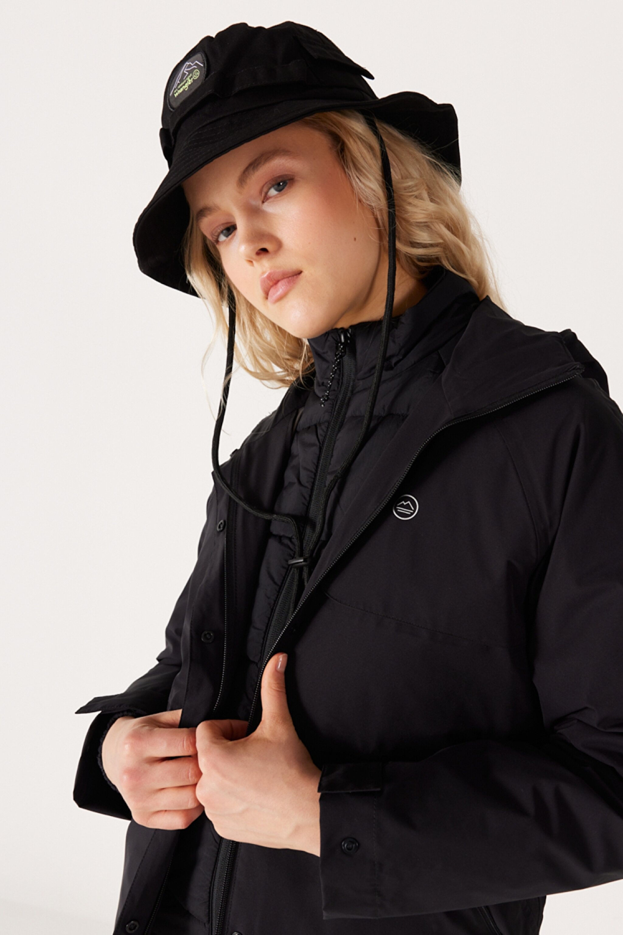 All Terrain Gear Regular Fit Kapüşonlu Çift Kullanımlı Siyah Su Geçirmez Ceket - Black-WA44ES100 (görsel 2)