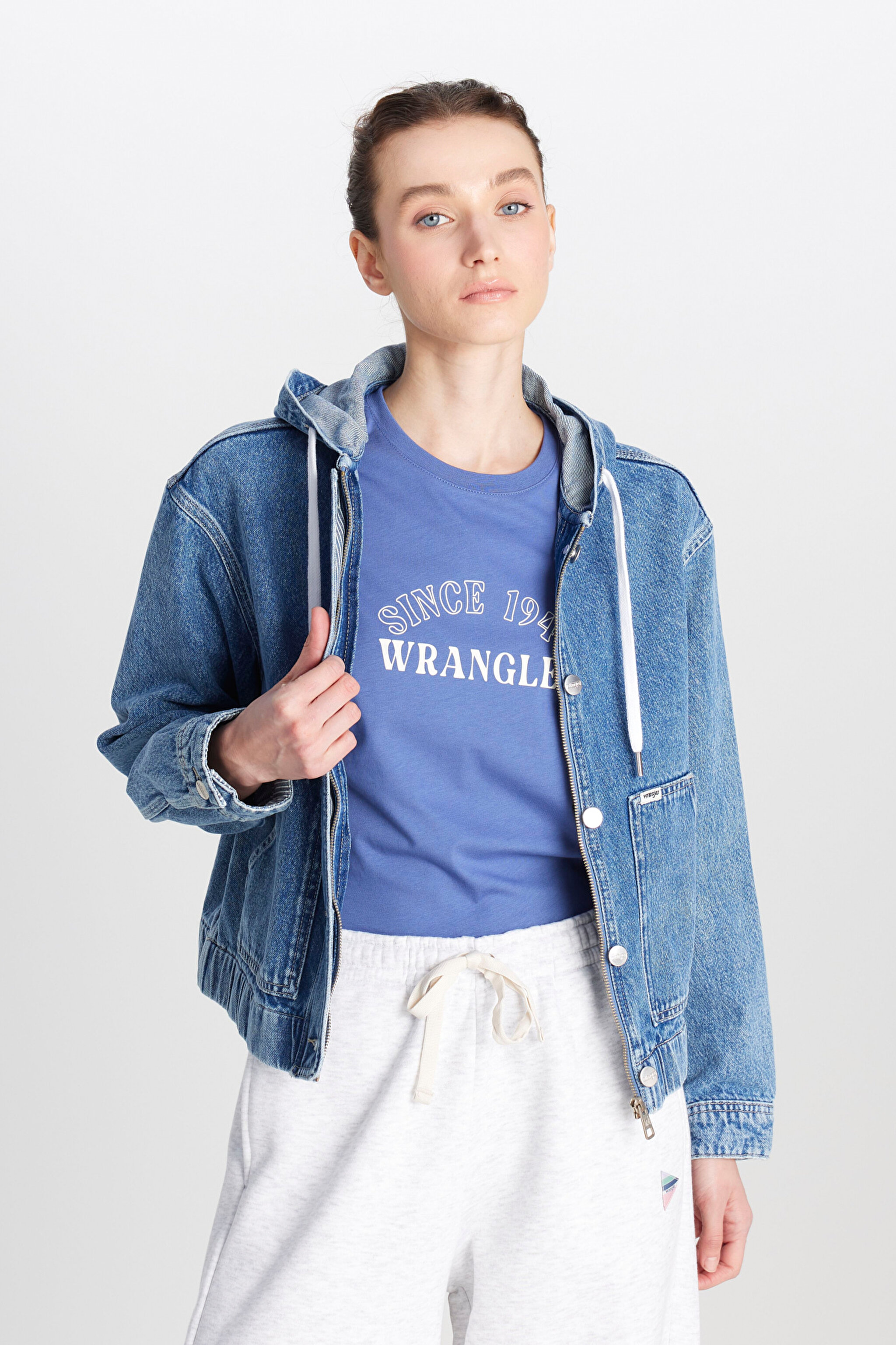 %100 Pamuk Loose Fit Rahat Kesim Kapüşonlu Mavi Denim Ceket - Mid Indigo-WLUJ00001381