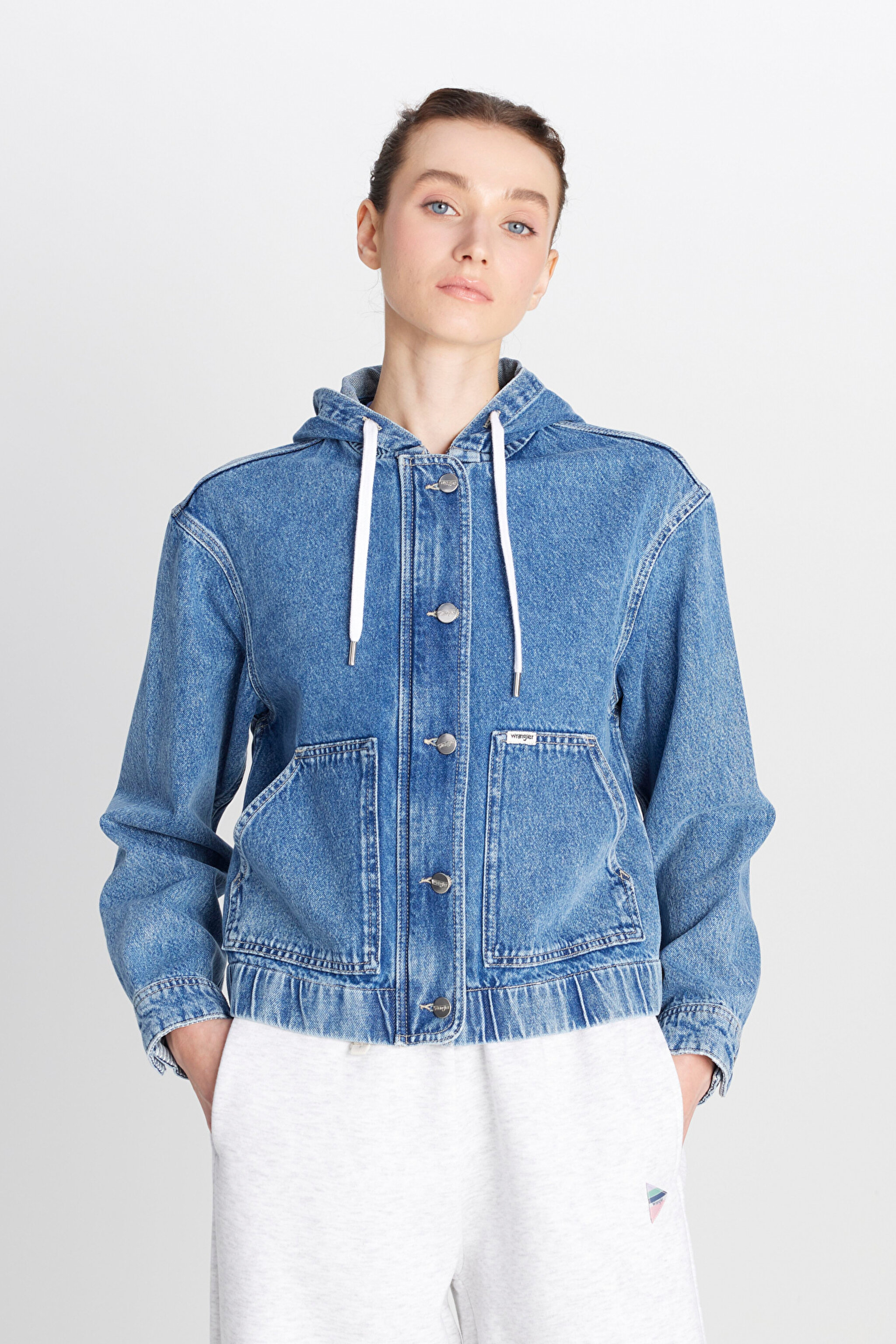 %100 Pamuk Loose Fit Rahat Kesim Kapüşonlu Mavi Denim Ceket - Mid Indigo-WLUJ00001381 (görsel 3)