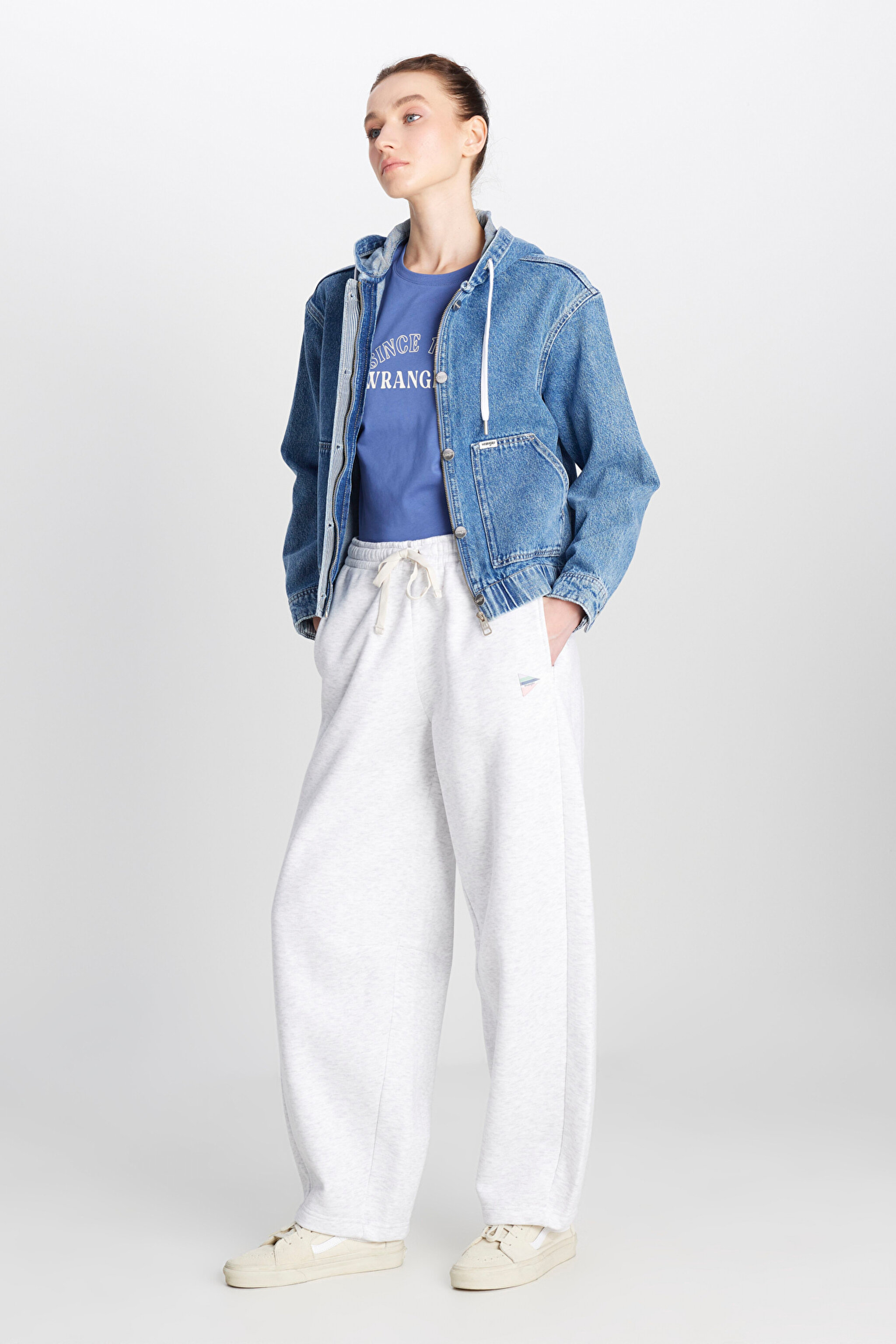 %100 Pamuk Loose Fit Rahat Kesim Kapüşonlu Mavi Denim Ceket - Mid Indigo-WLUJ00001381 (görsel 4)