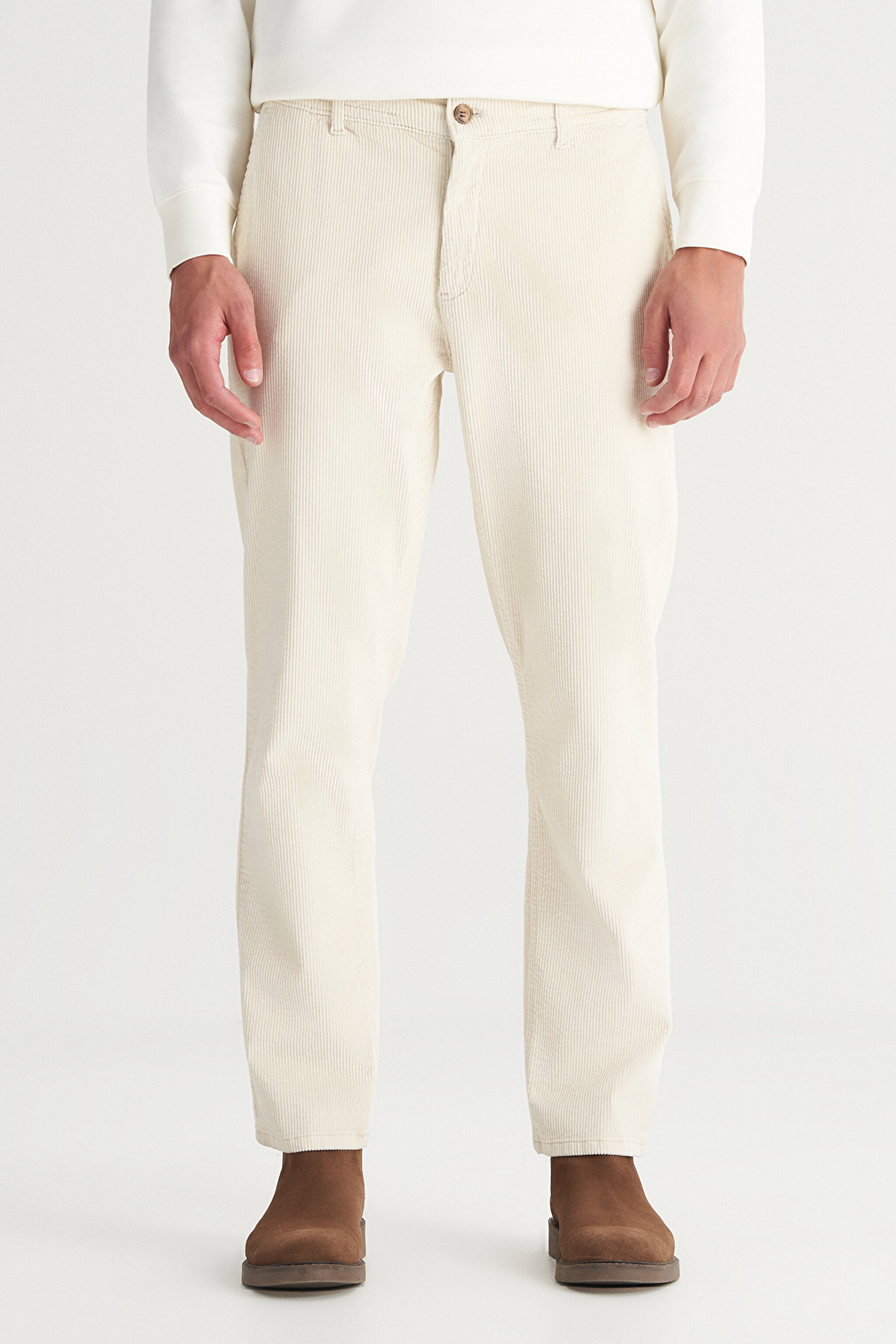 Pamuklu Regular Fit Normal Kesim Cepli Esnek Kadife Jogger Pantolon