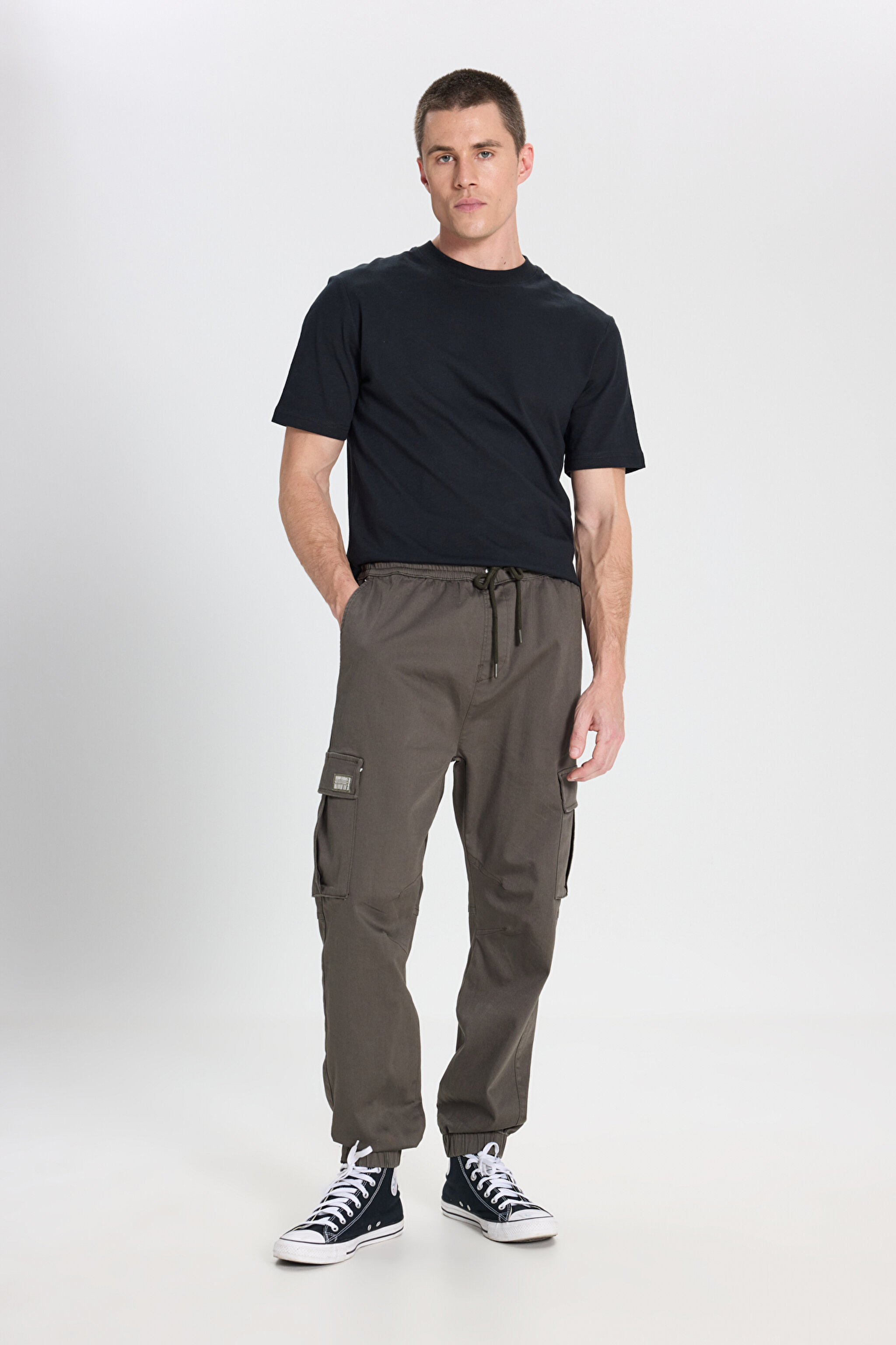 Regular Fit Normal Kesim Normal Bel Dar Paça Haki Jogger Pantolon
