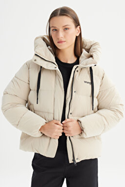 Regular Fit Normal Kesim Kapüşonlu Bej Mont - Beige-CHW232170614