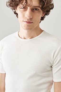 Regular Fit Normal Kesim Sıfır Yaka %100 Pamuk Basic Tişört - White-L211816100 (görsel 3)