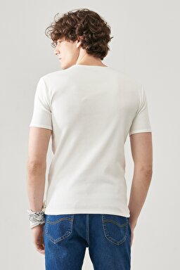 Regular Fit Normal Kesim Sıfır Yaka %100 Pamuk Basic Tişört - White-L211816100 (görsel 5)