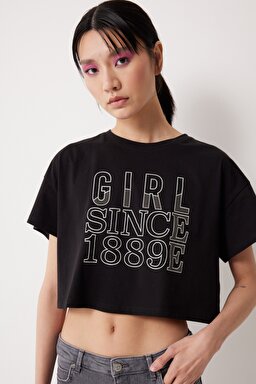 Loose Fit Rahat Kesim %100 Pamuk Bisiklet Yaka Siyah Tişört - Black-L221094001 (görsel 2)