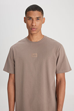 Loose Fit Rahat Kesim Bisiklet Yaka %100 Pamuk Taş Rengi Tişört - Mid Stone-L22200155 (görsel 4)