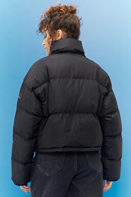 Regular Fit Normal Kesim Siyah Şişme Mont - Black-L222314001 (görsel 4)