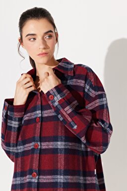 Regular Fit Normal Kesim %100 Pamuk Uzun Kollu Kırmızı Gömlek - Red-L222602600 (görsel 4)