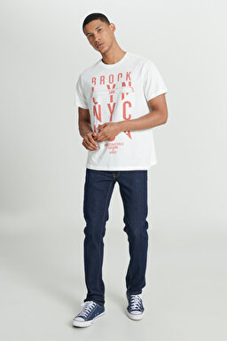Regular Fit Rahat Kesim Bisiklet Yaka %100 Pamuk Kırık Beyaz Tişört - Off White-L222607102 (görsel 3)