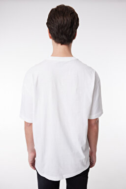 Loose Fit %100 Pamuk Bisiklet Yaka Tişört - Off White-L222617102 (görsel 5)