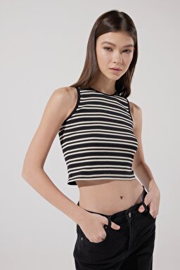 Slim Fit Dar Kesim Bisiklet Yaka Kolsuz Crop Siyah Çizgili Esnek Tişört - Black-L231133001