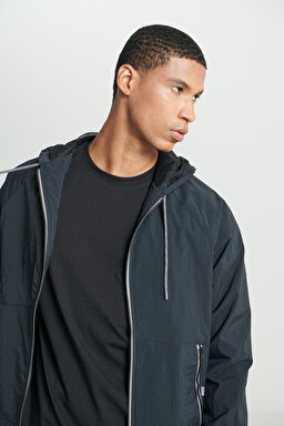 Regular Fit Normal Kesim Kapüşonlu Siyah Mont Ceket - Black-L231225001 (görsel 4)