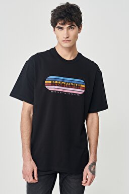 Loose Fit Rahat Kesim %100 Pamuk Bisiklet Yaka Siyah Tişört - Black-L231292001