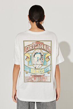 Loose Fit Rahat Kesim Bisiklet Yaka %100 Pamuk Kırık Beyaz Tişört - Off White-L231308102 (görsel 8)
